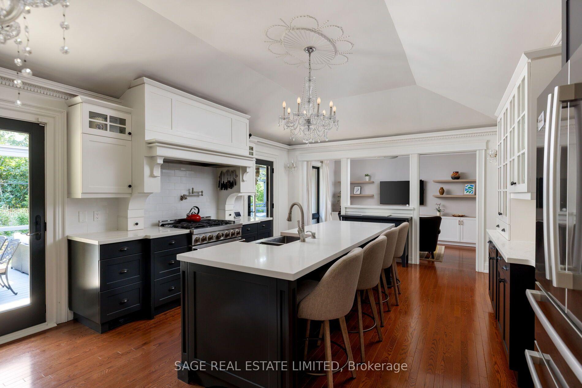 Photo 11 of 5 Blair Athol Crescent, Etobicoke, Princess-Rosethorn — HOMEH