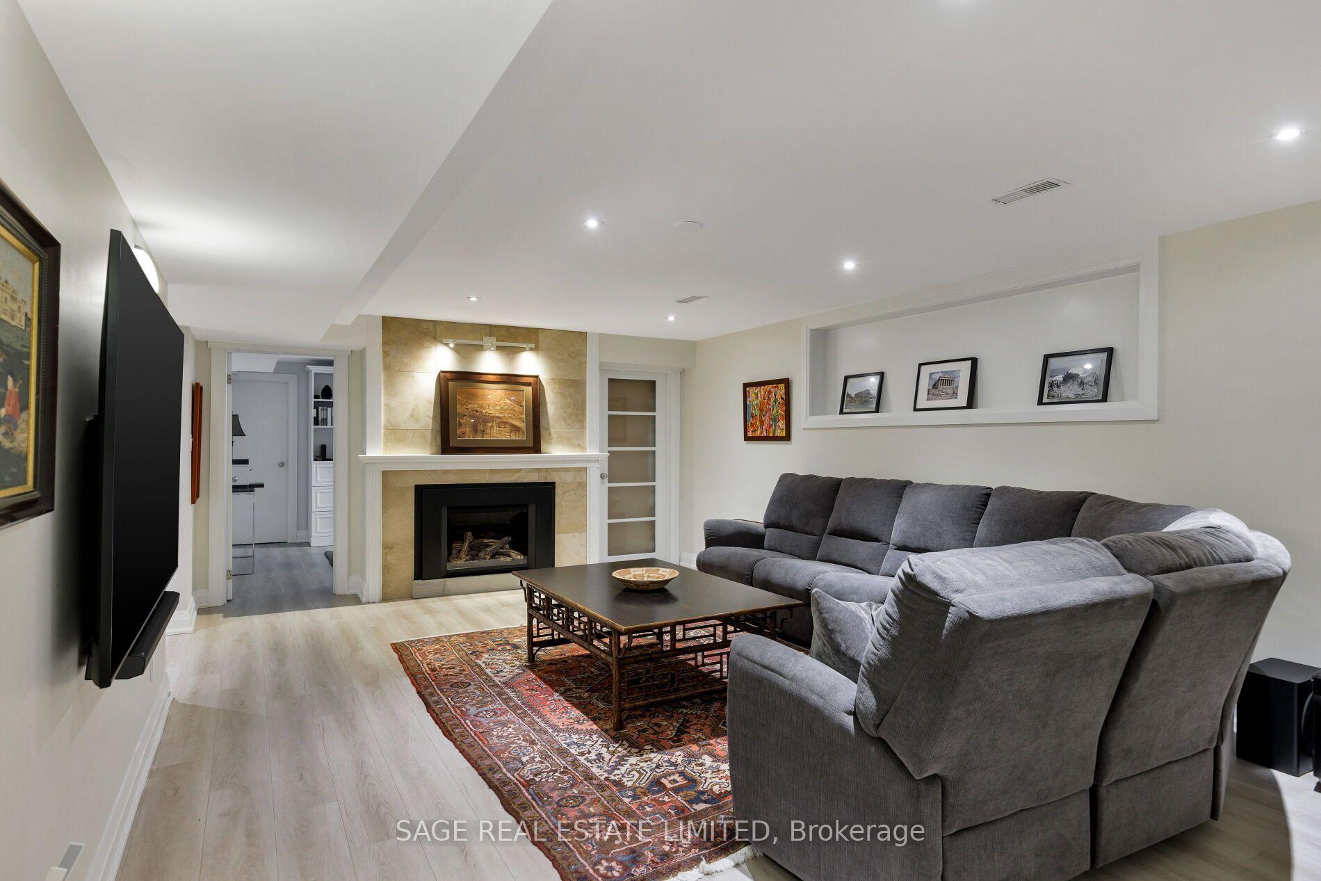 Photo 31 of 5 Blair Athol Crescent, Etobicoke, Princess-Rosethorn — HOMEH