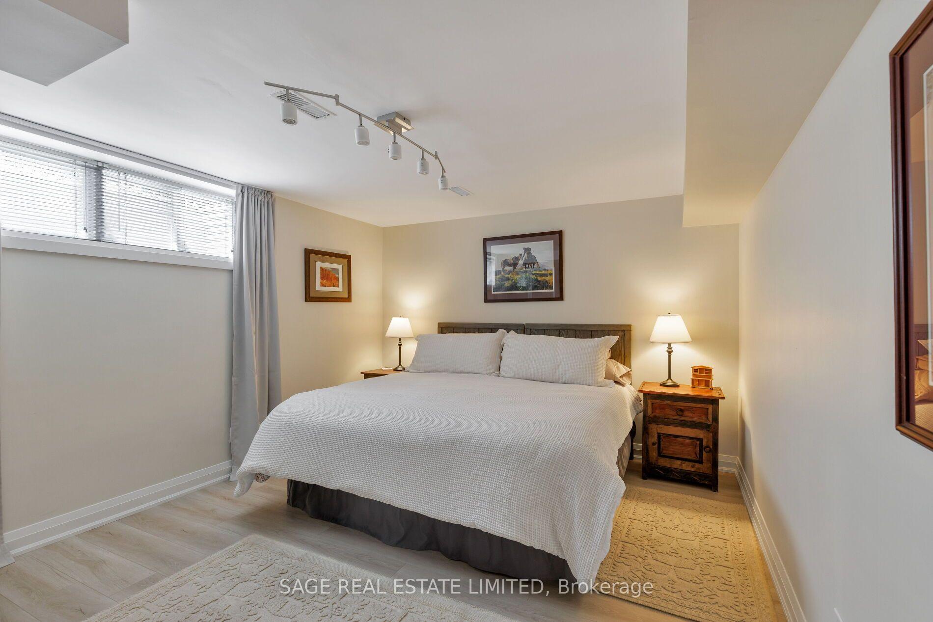 Photo 35 of 5 Blair Athol Crescent, Etobicoke, Princess-Rosethorn — HOMEH