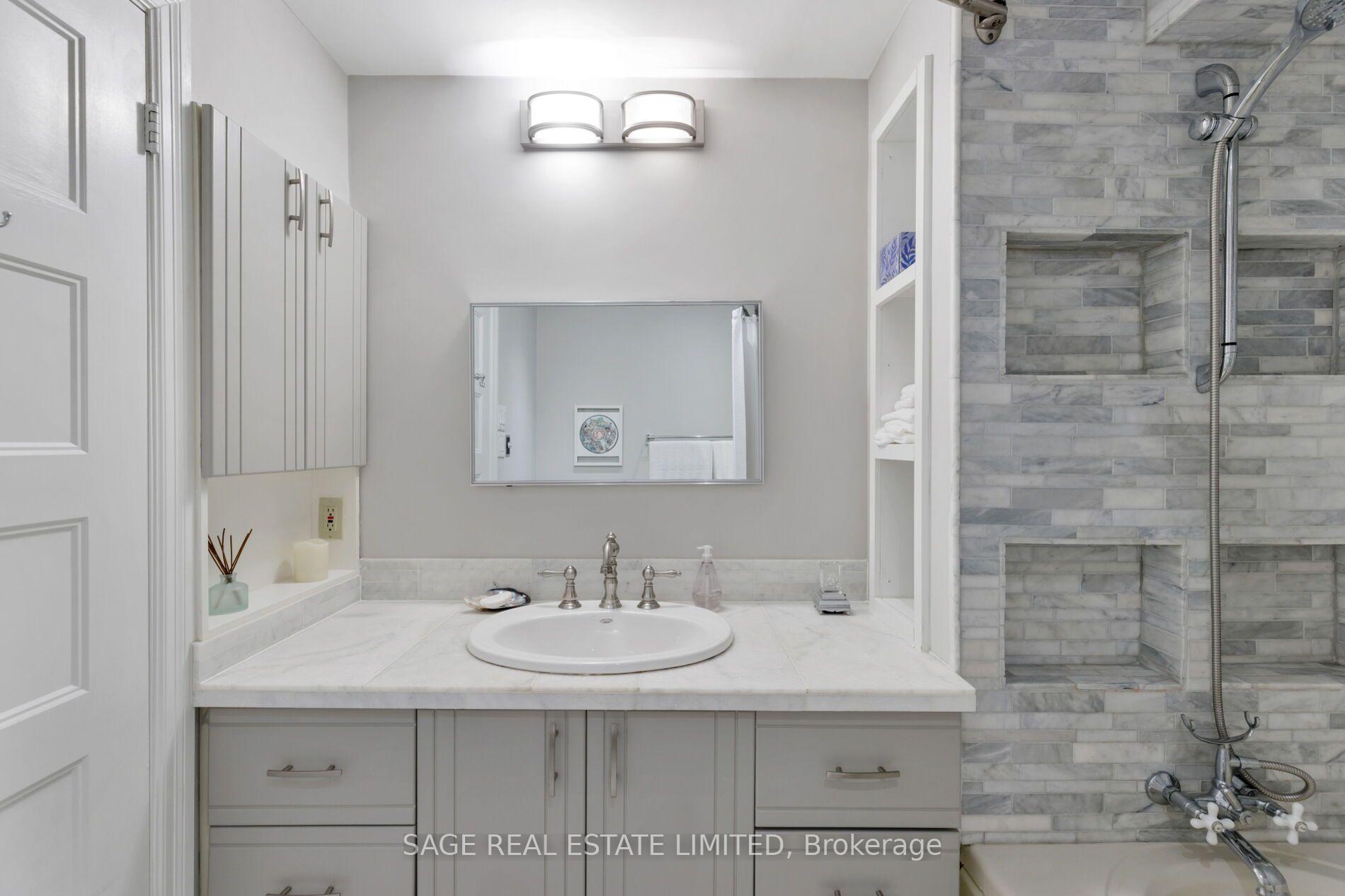 Photo 36 of 5 Blair Athol Crescent, Etobicoke, Princess-Rosethorn — HOMEH