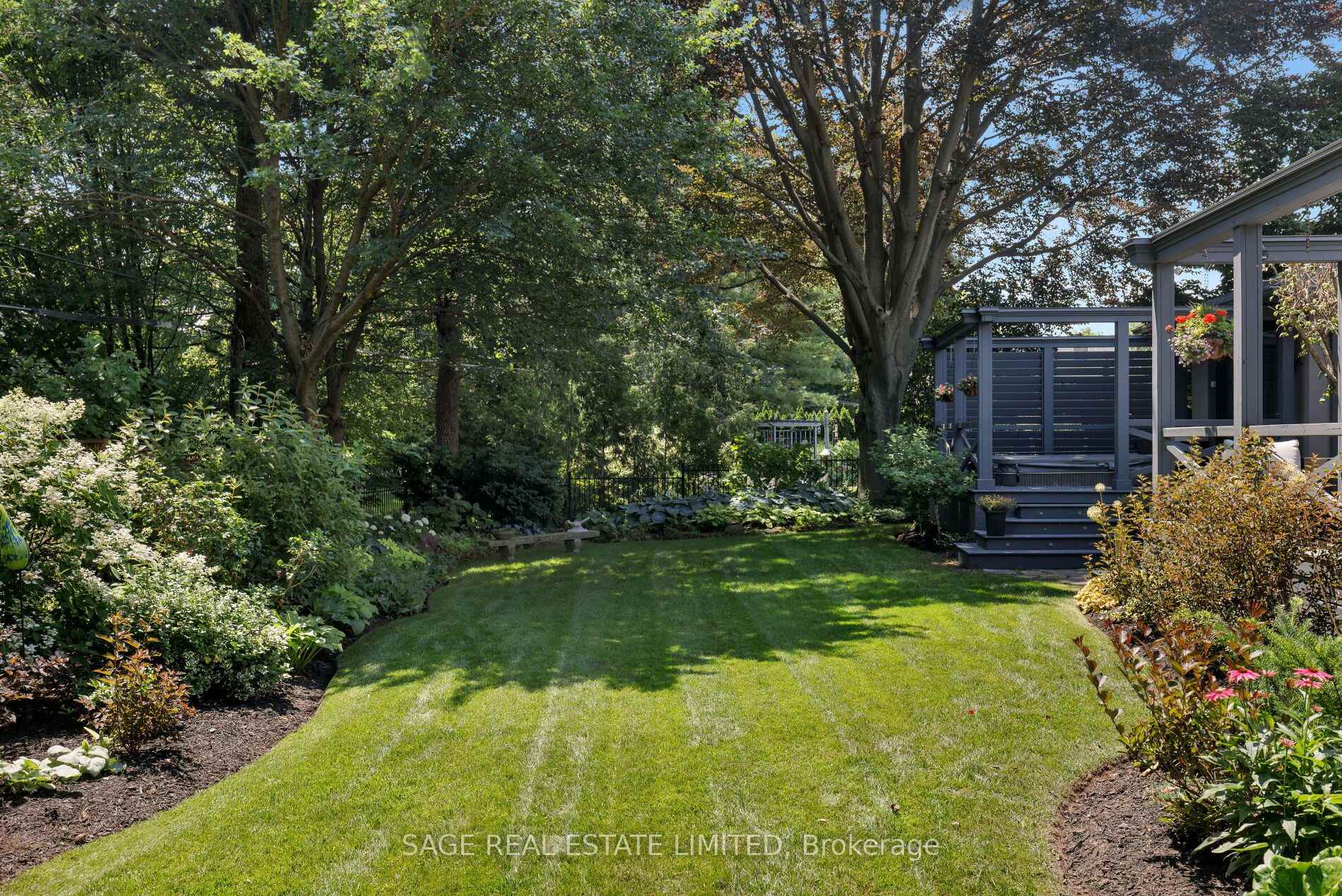 Photo 46 of 5 Blair Athol Crescent, Etobicoke, Princess-Rosethorn — HOMEH