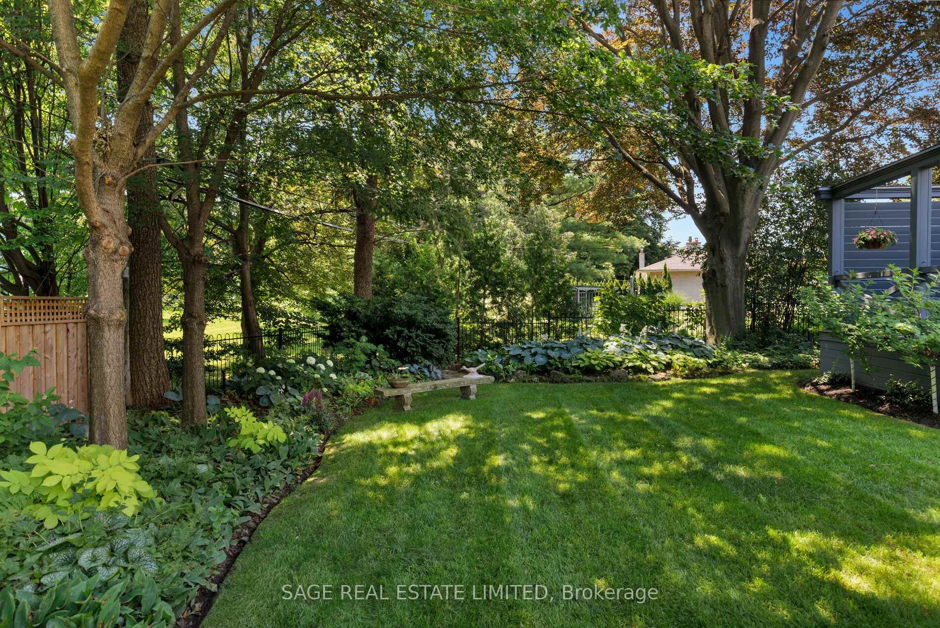 Photo 48 of 5 Blair Athol Crescent, Etobicoke, Princess-Rosethorn — HOMEH