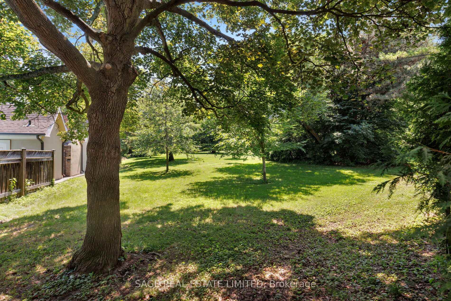 Photo 50 of 5 Blair Athol Crescent, Etobicoke, Princess-Rosethorn — HOMEH