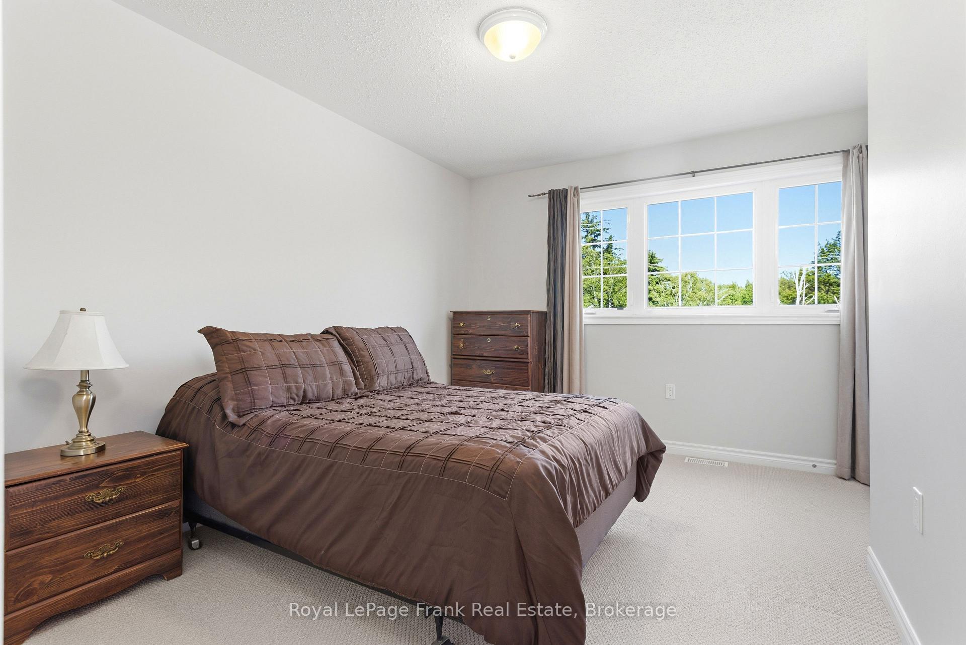 Photo 29 of 1340 Wadebridge Crescent, Oshawa, Eastdale — HOMEH