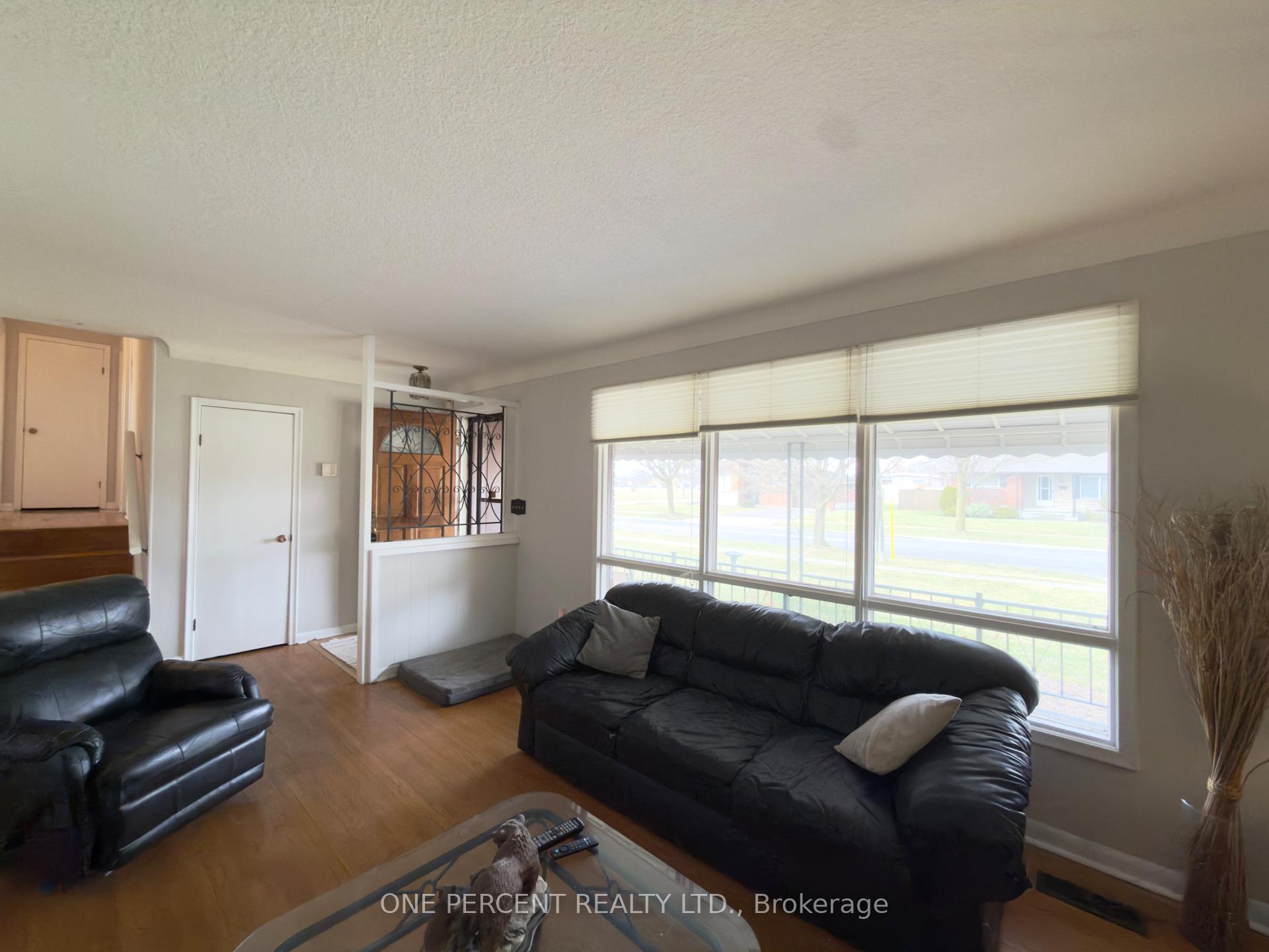 Photo 7 of 37 Empress Avenue, Welland, Lincoln/Crowland — HOMEH