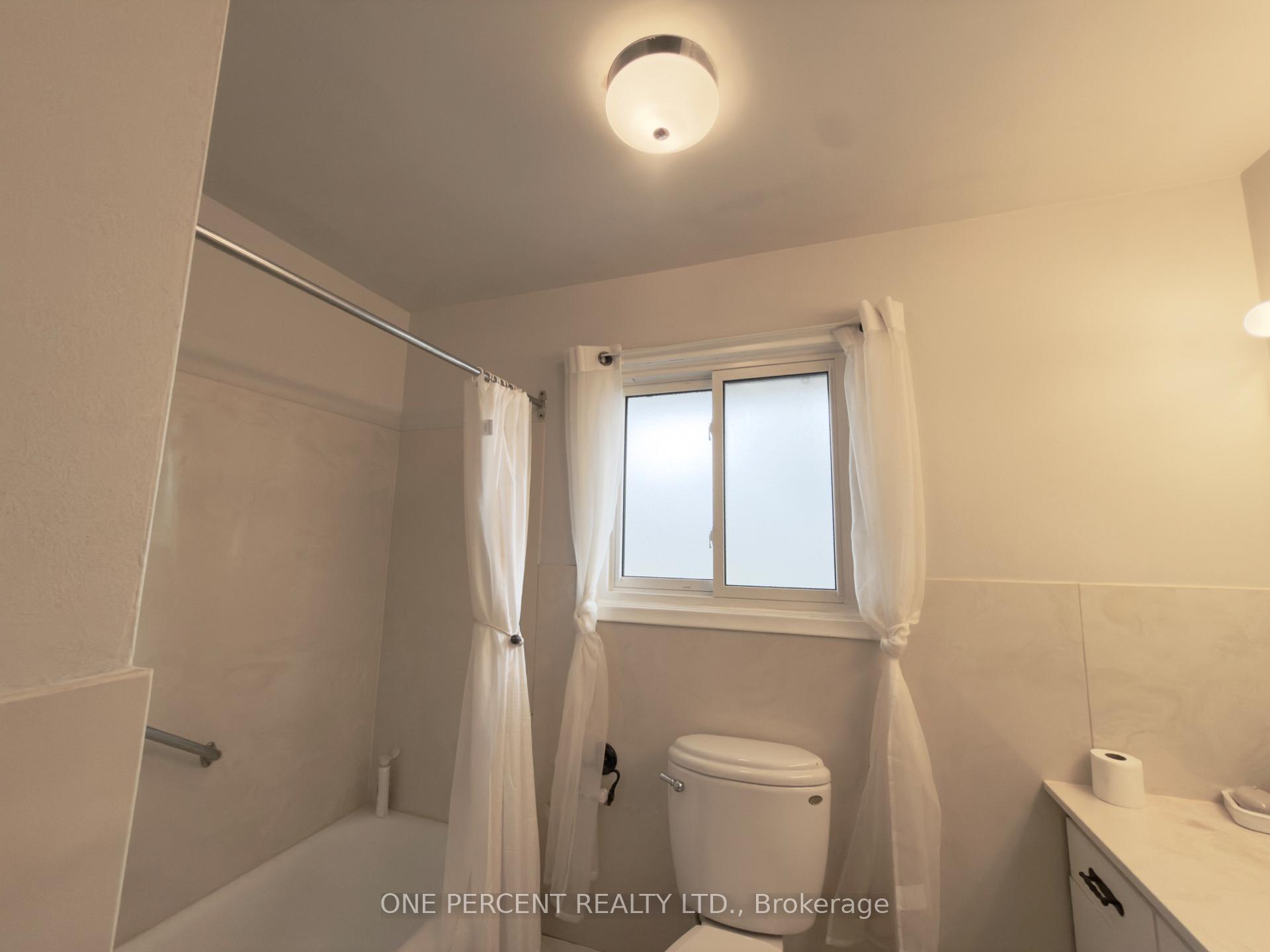 Photo 17 of 37 Empress Avenue, Welland, Lincoln/Crowland — HOMEH