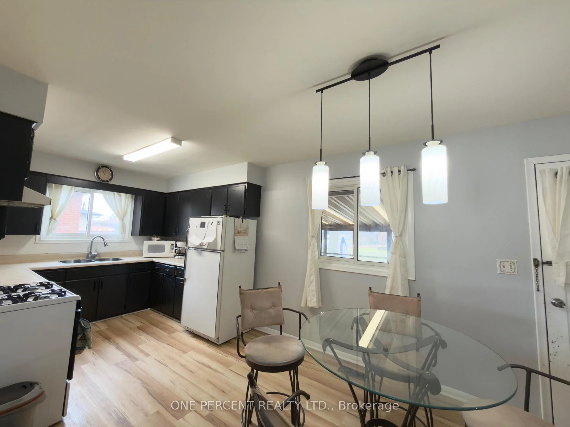 Photo 16 of 37 Empress Avenue, Welland, Lincoln/Crowland — HOMEH
