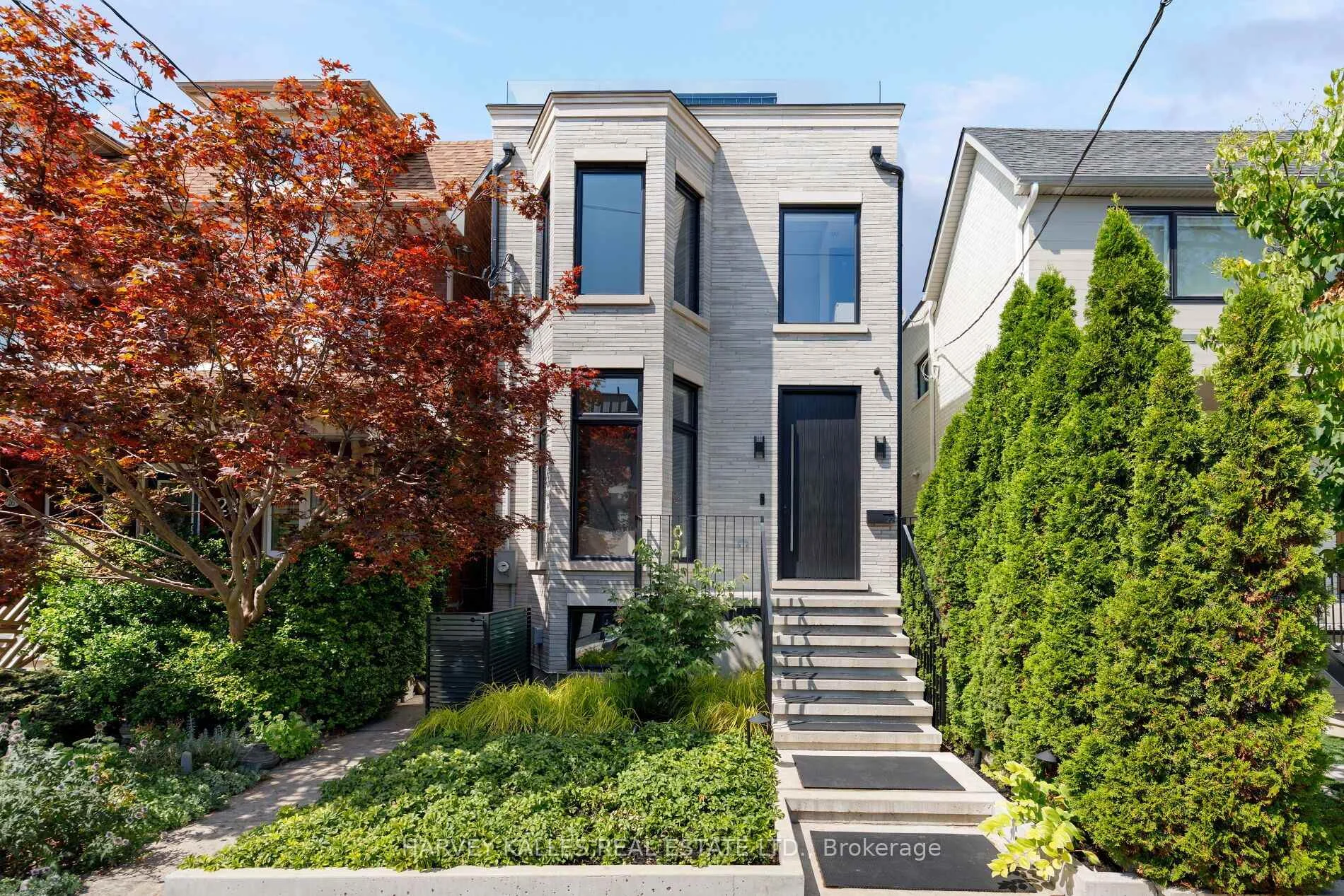 Photo 2 of 22 Foxley Street, Toronto, Trinity-Bellwoods — HOMEH
