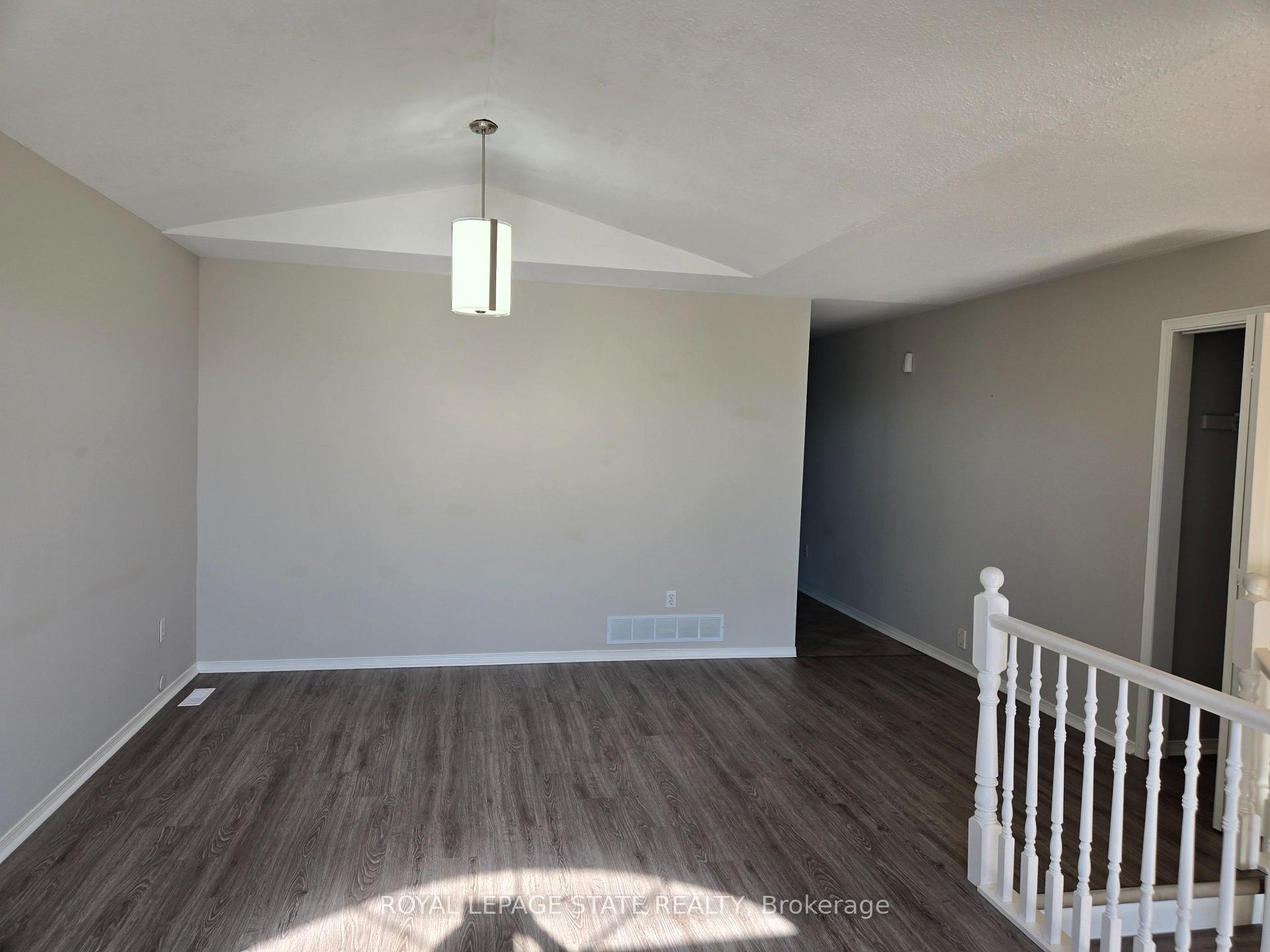 Photo 5 of 73 Foxtail Avenue, Welland, West Welland — HOMEH