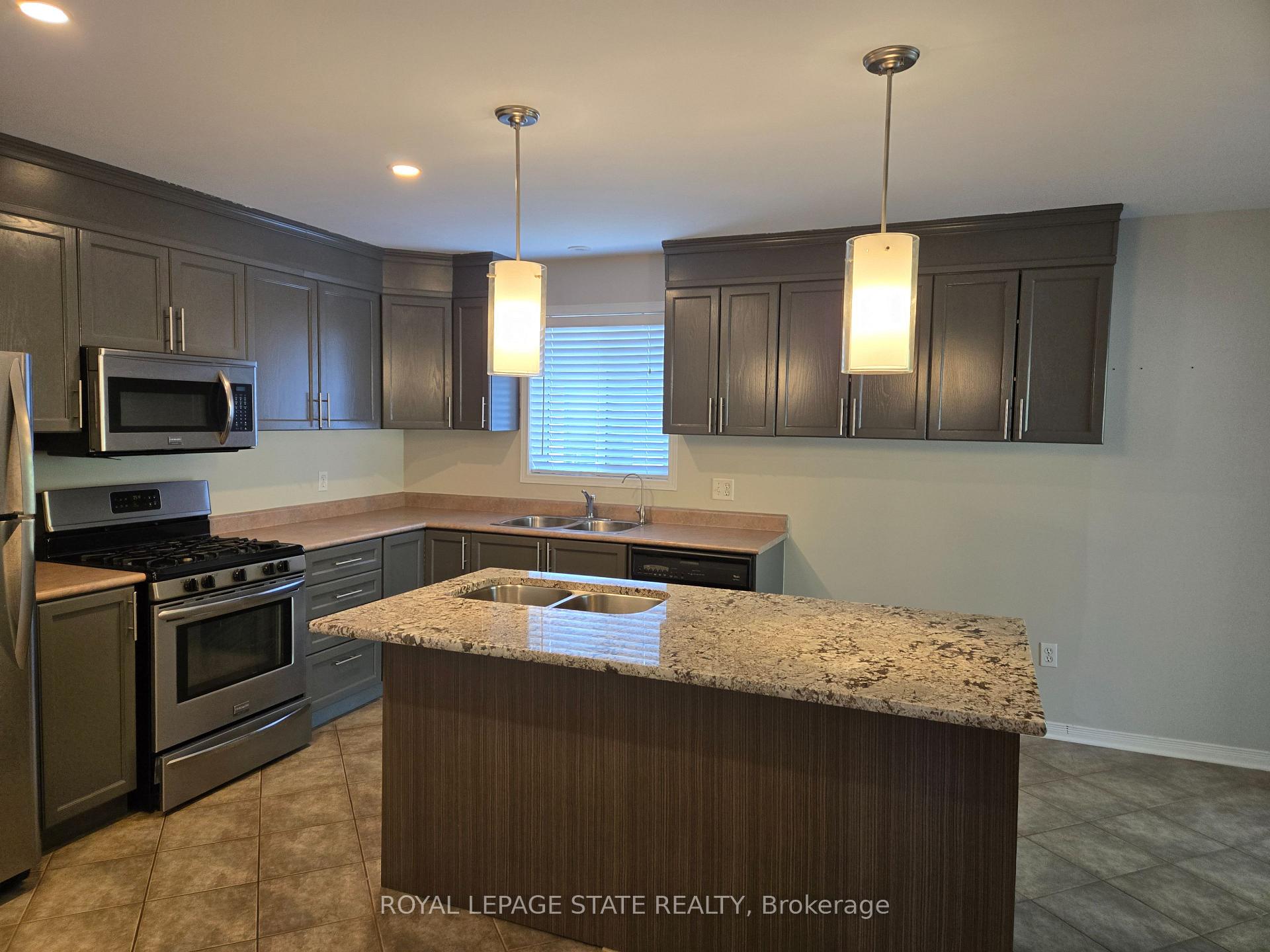 Photo 6 of 73 Foxtail Avenue, Welland, West Welland — HOMEH