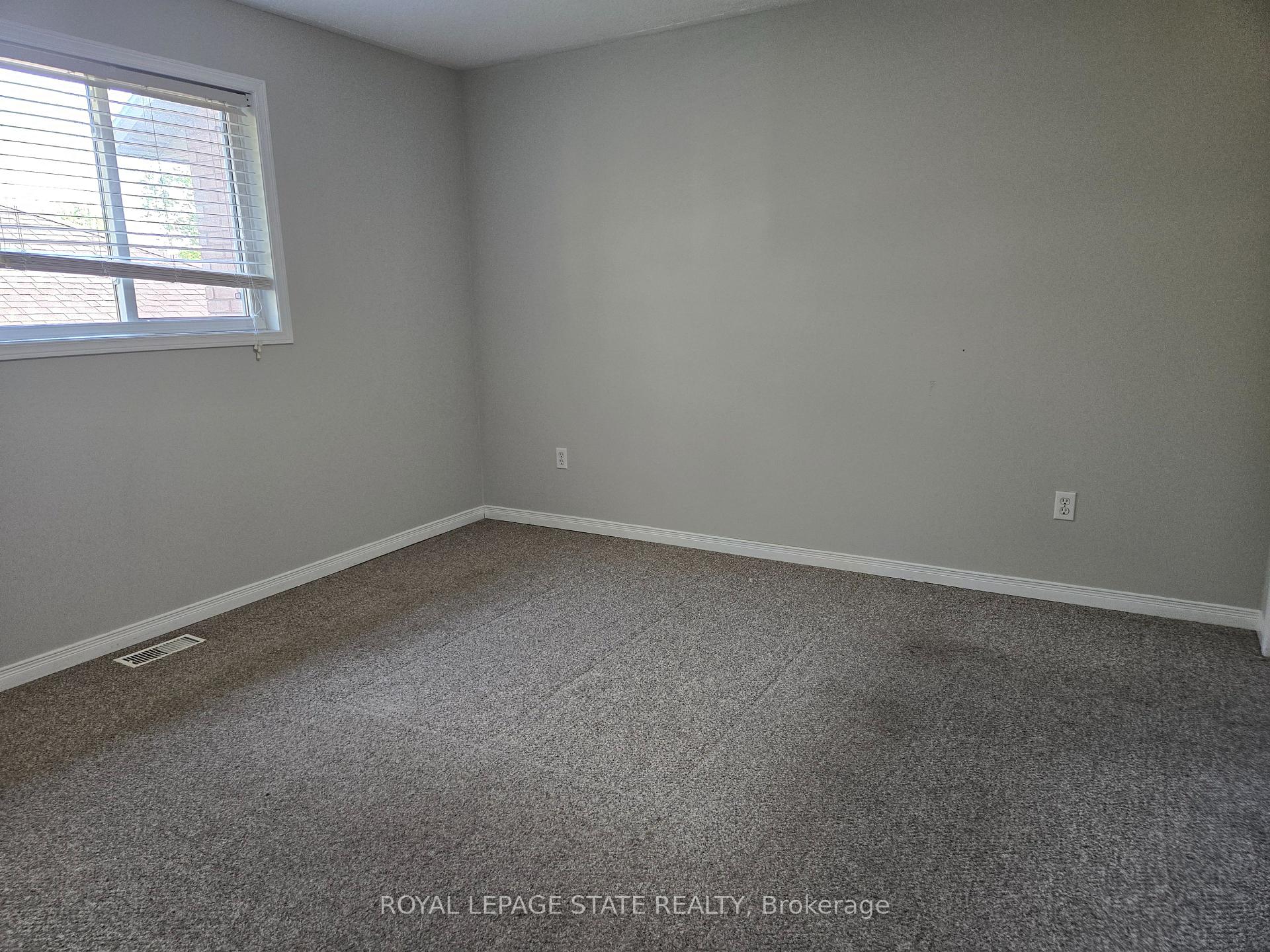 Photo 12 of 73 Foxtail Avenue, Welland, West Welland — HOMEH