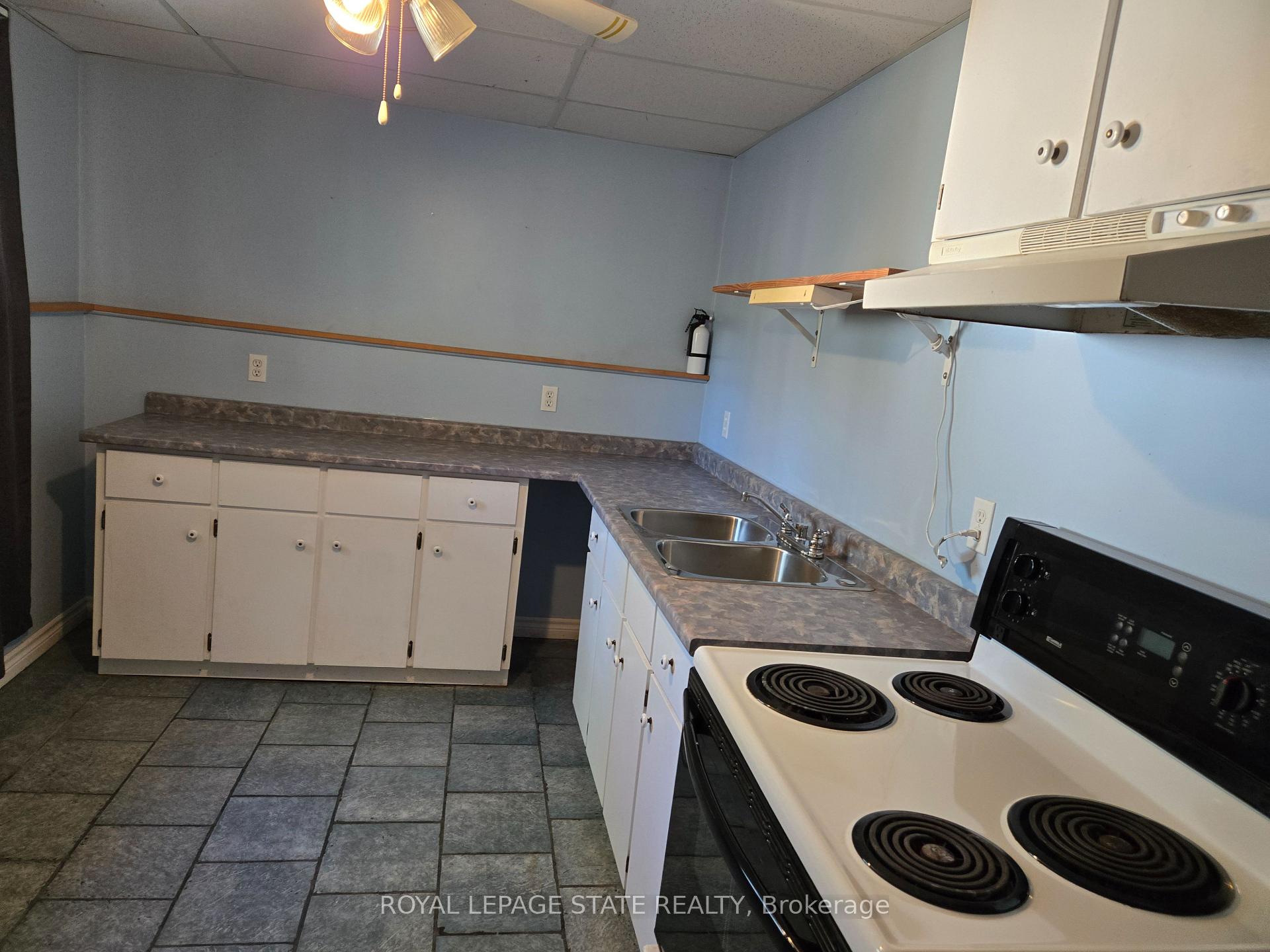 Photo 20 of 73 Foxtail Avenue, Welland, West Welland — HOMEH