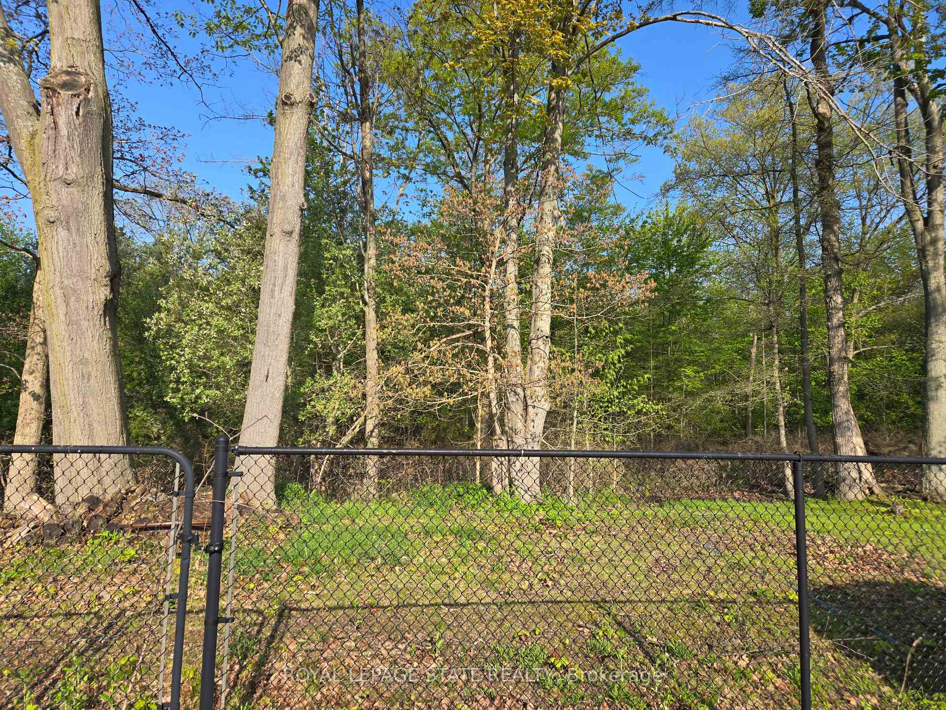Photo 25 of 73 Foxtail Avenue, Welland, West Welland — HOMEH