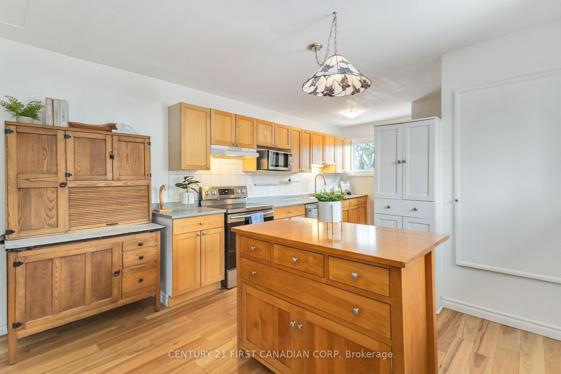 Photo 12 of 91 Biscay Road, London, North P — HOMEH