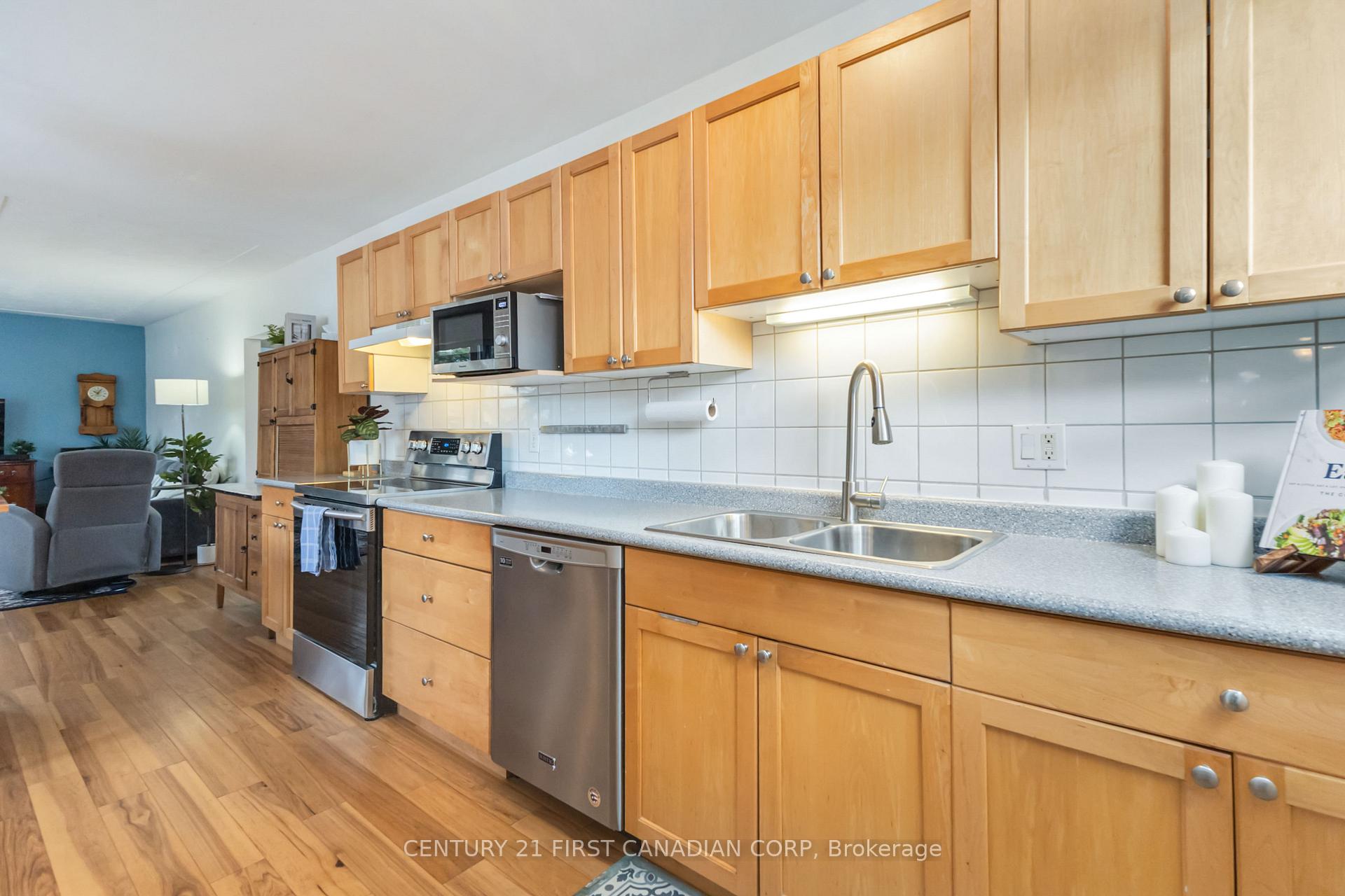 Photo 15 of 91 Biscay Road, London, North P — HOMEH