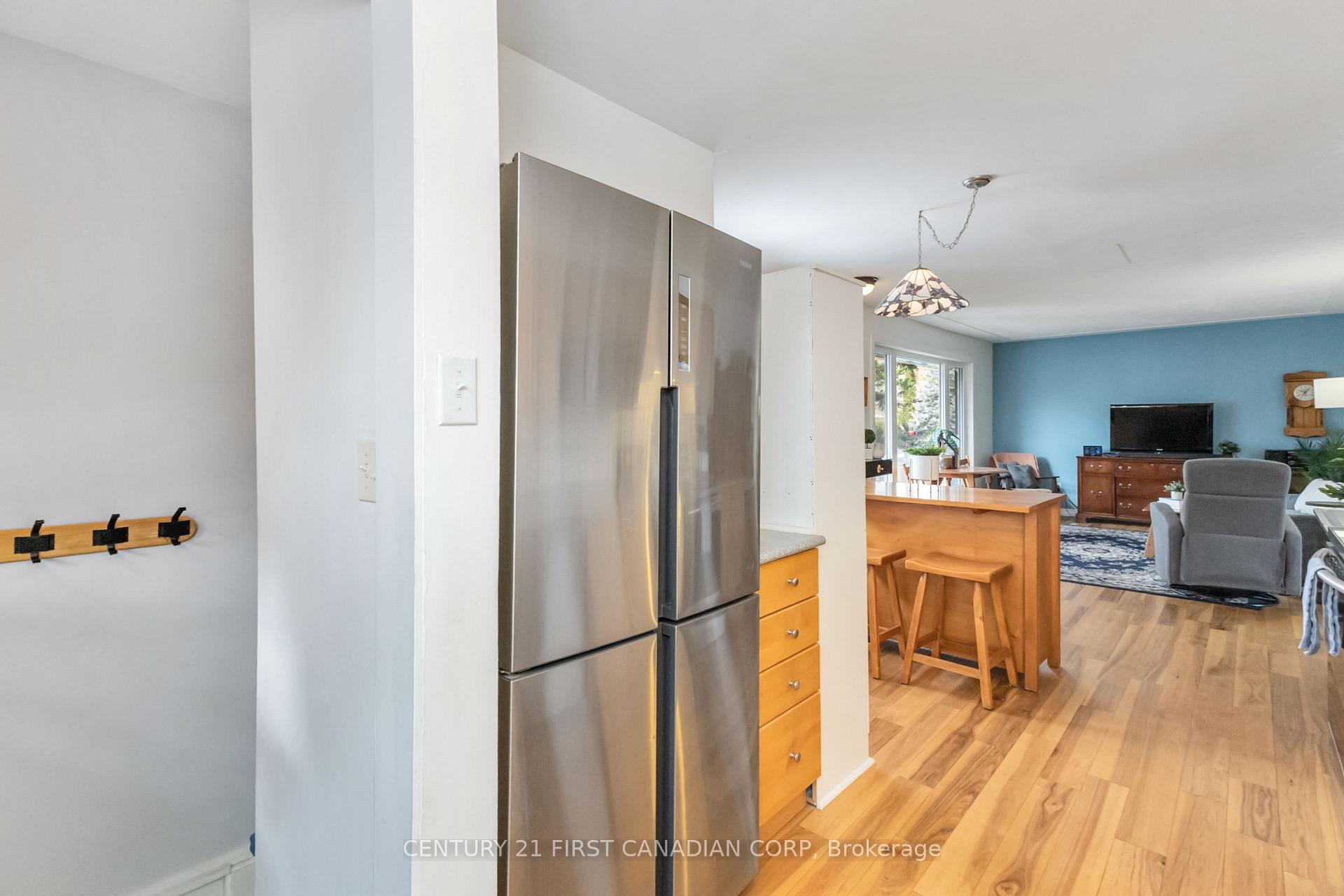 Photo 16 of 91 Biscay Road, London, North P — HOMEH