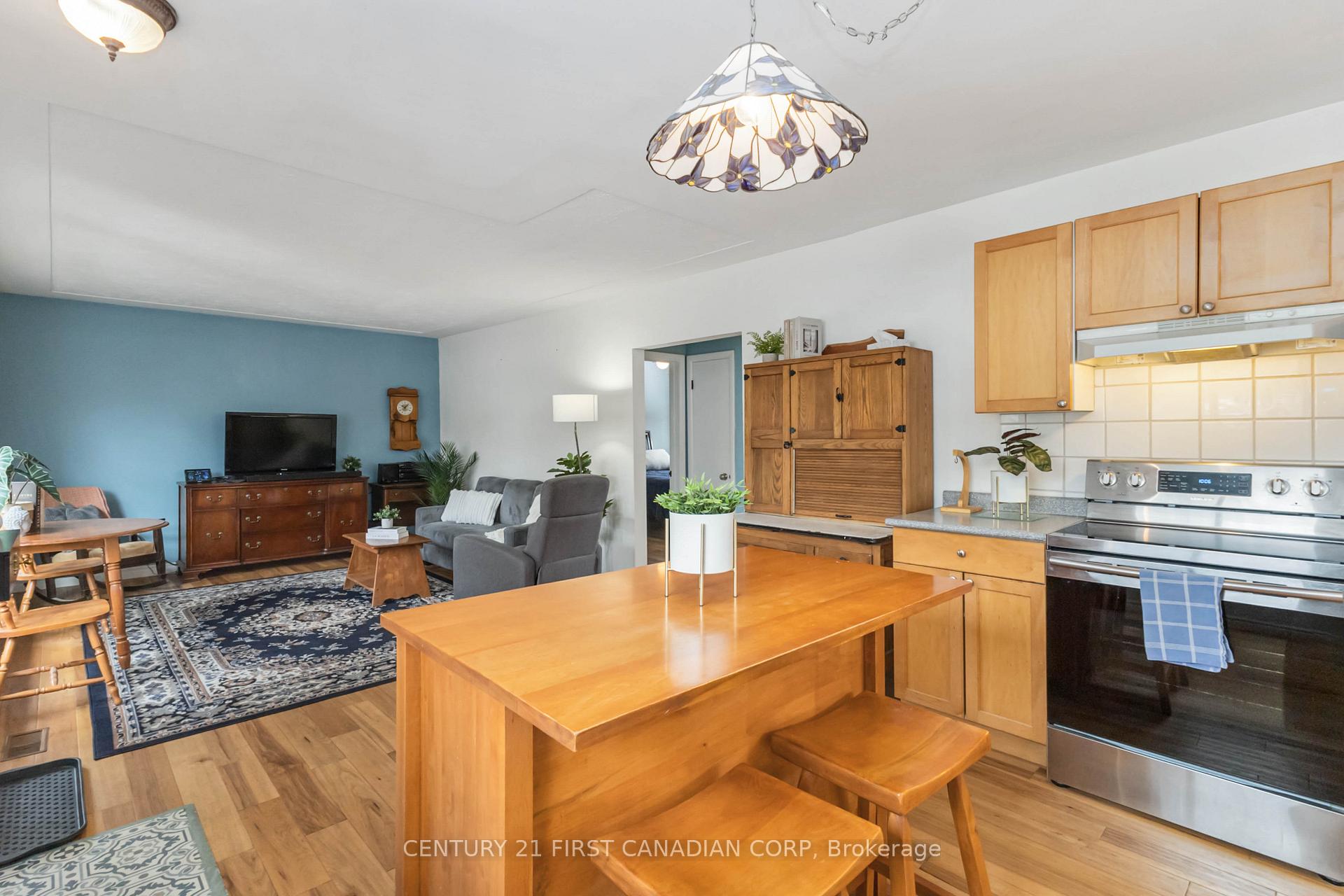Photo 18 of 91 Biscay Road, London, North P — HOMEH