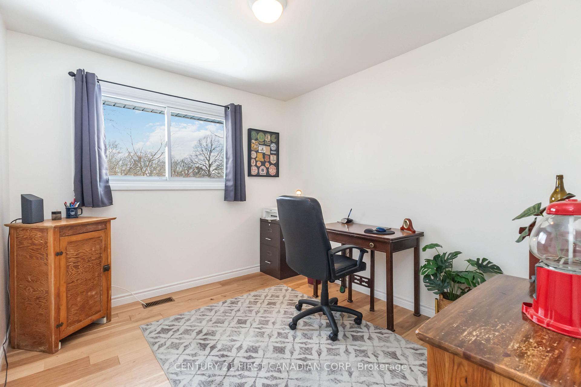 Photo 24 of 91 Biscay Road, London, North P — HOMEH