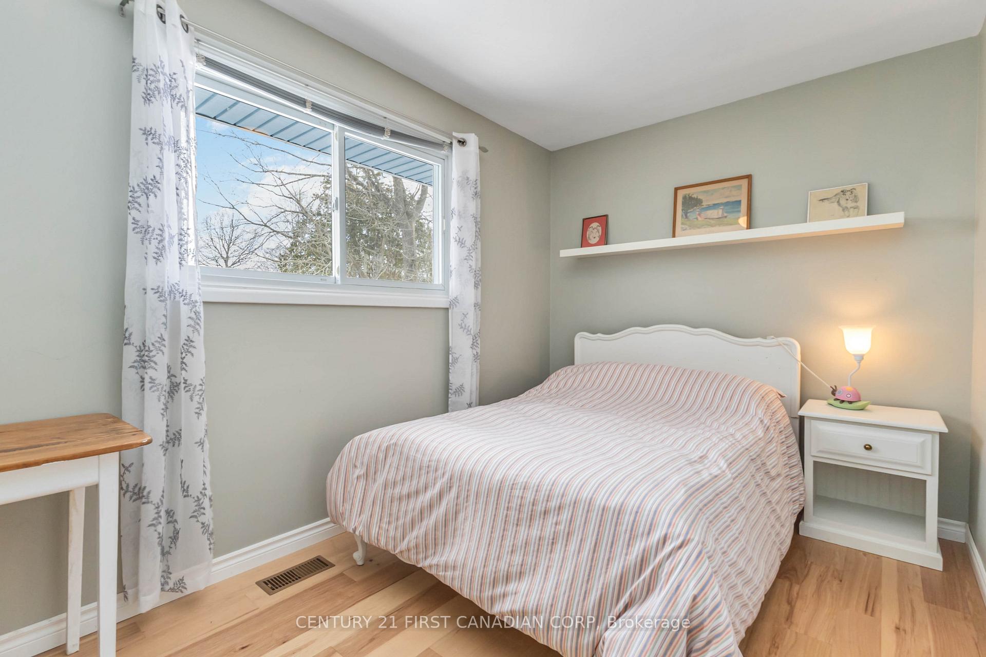 Photo 25 of 91 Biscay Road, London, North P — HOMEH