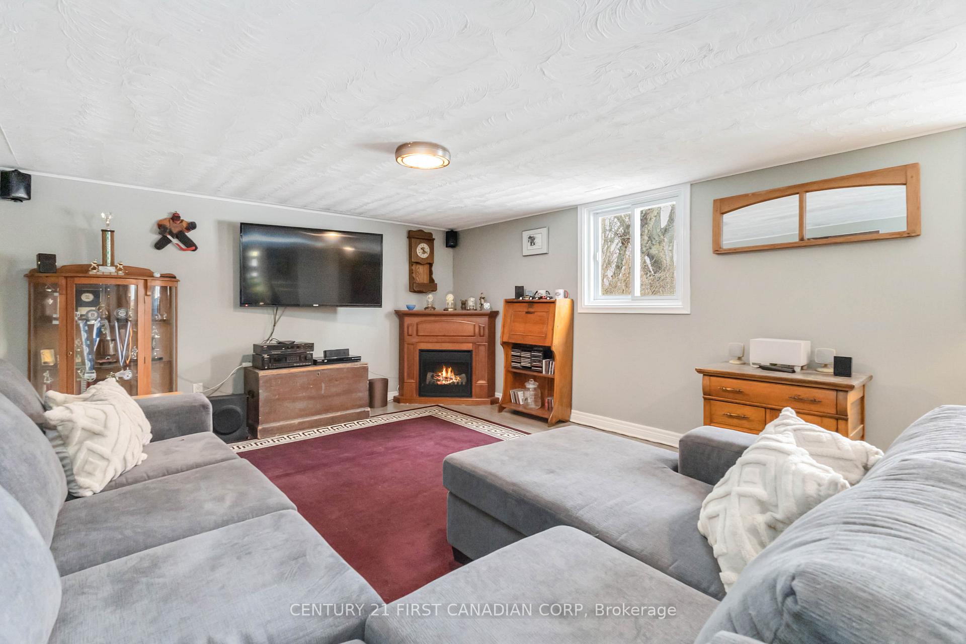 Photo 30 of 91 Biscay Road, London, North P — HOMEH