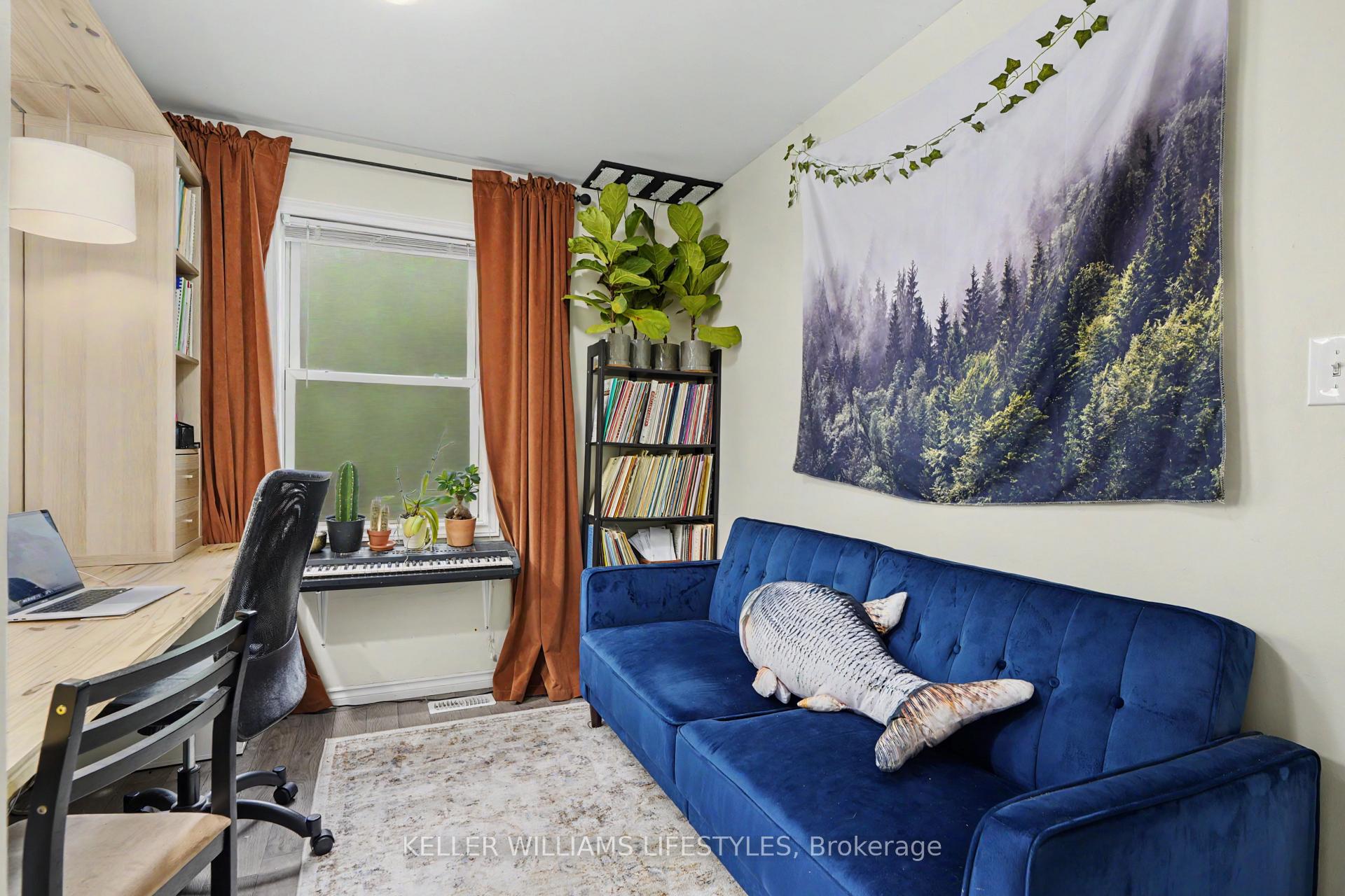 Photo 8 of 68 Apeldoorn Crescent, London, East C — HOMEH