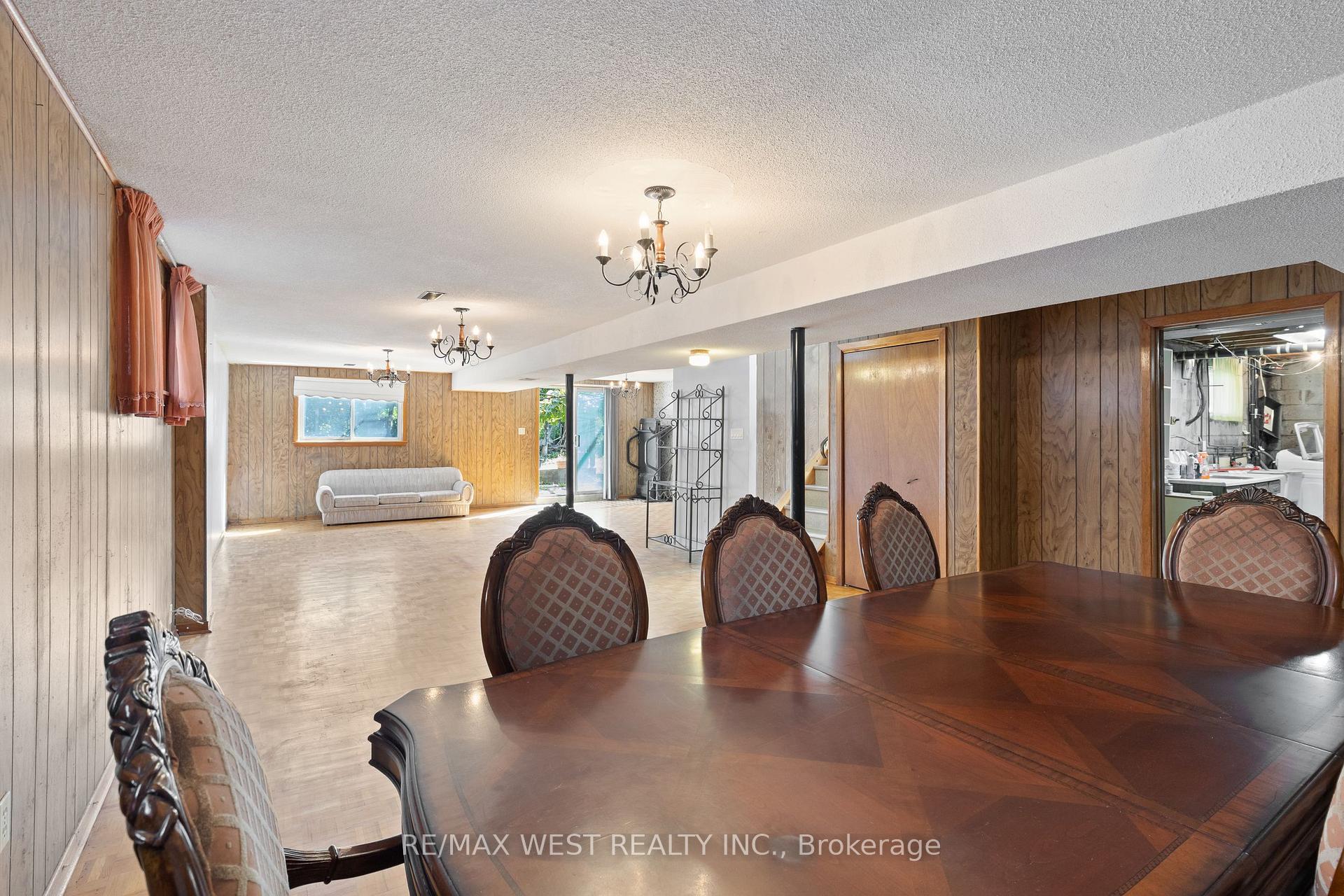 Photo 21 of 25 Apted Avenue, North York, Humber Summit — HOMEH
