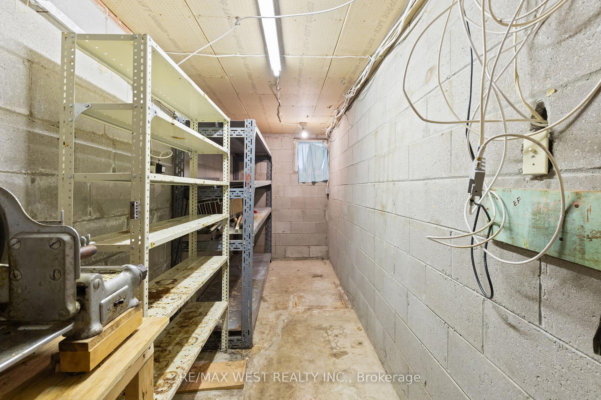 Photo 26 of 25 Apted Avenue, North York, Humber Summit — HOMEH