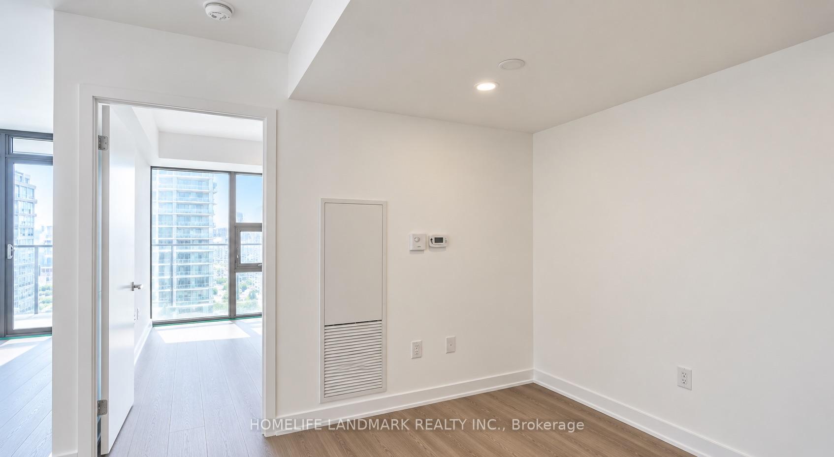 Photo 7 of Unit 1907, 11 Wellesley Street W, Toronto, Bay Street Corridor — HOMEH