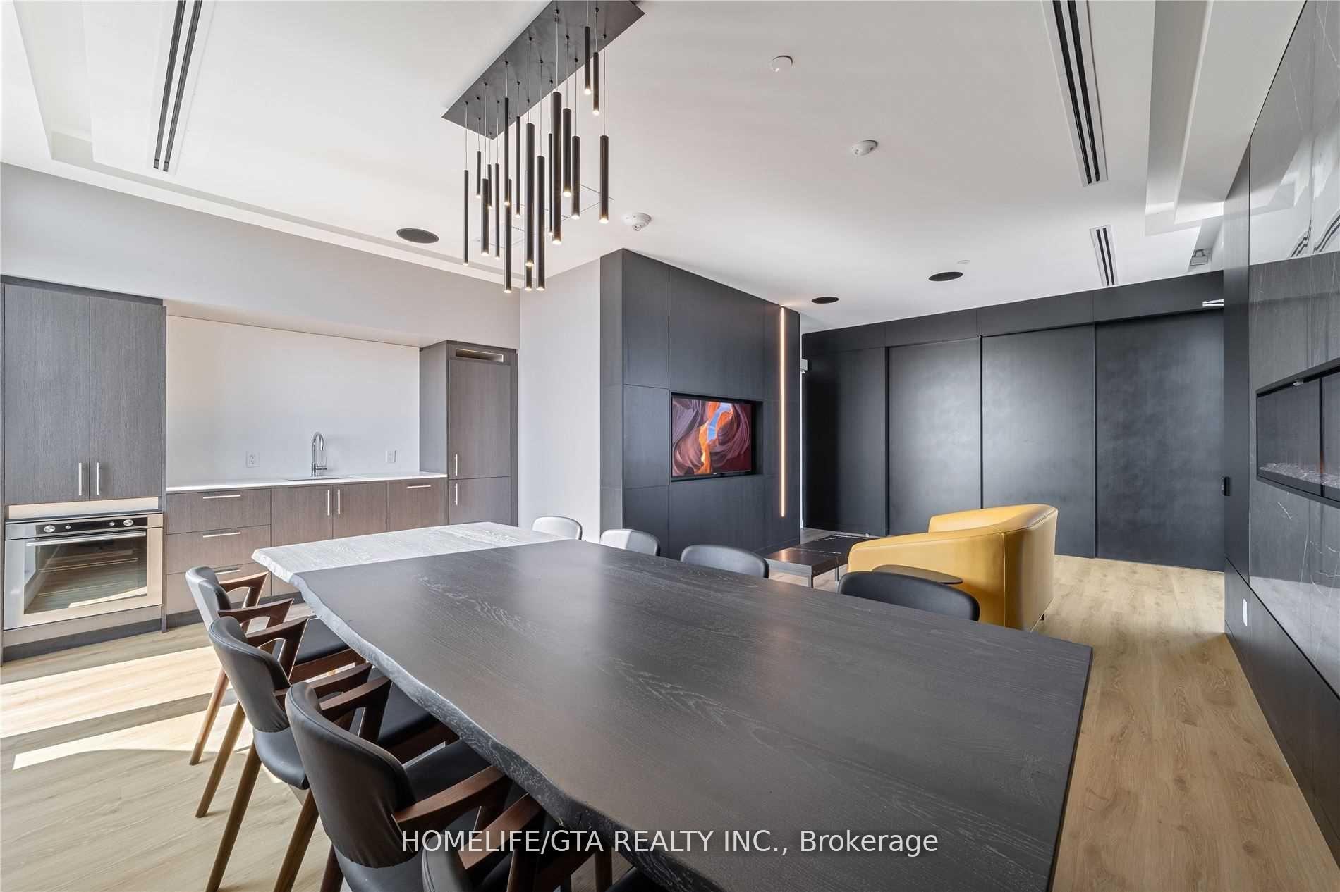 Photo 19 of Unit 229, 681 Yonge Street, Barrie, Painswick South — HOMEH