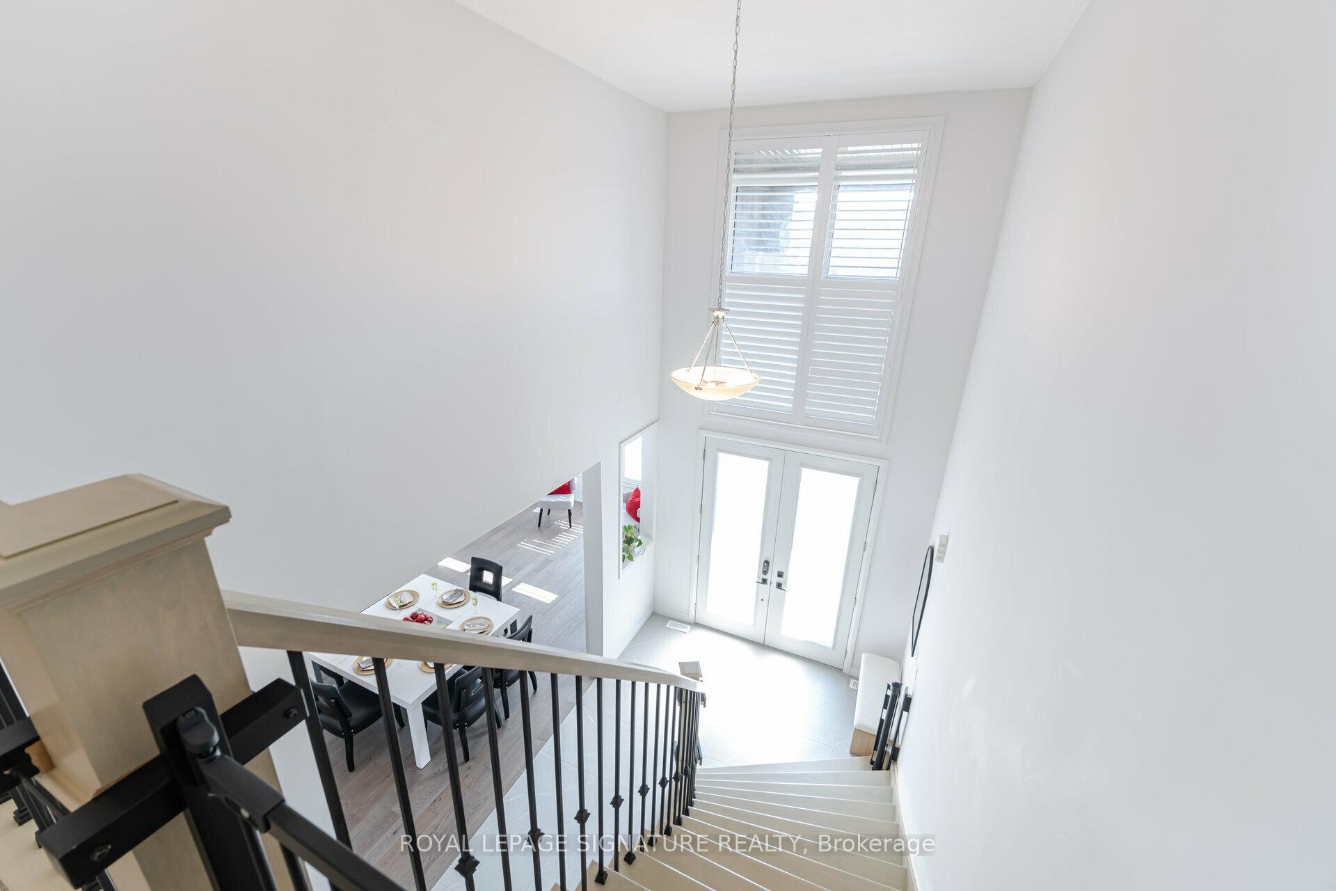 Photo 7 of 127 Court Drive, Brant, Paris — HOMEH
