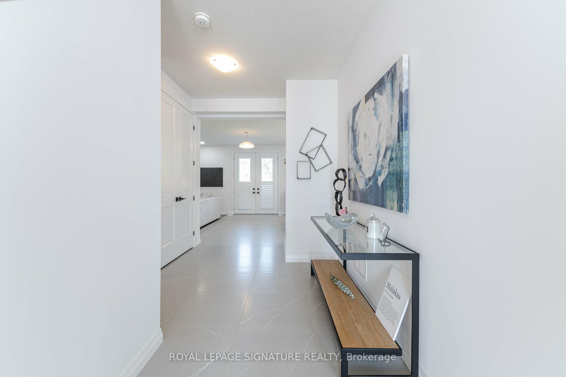 Photo 13 of 127 Court Drive, Brant, Paris — HOMEH