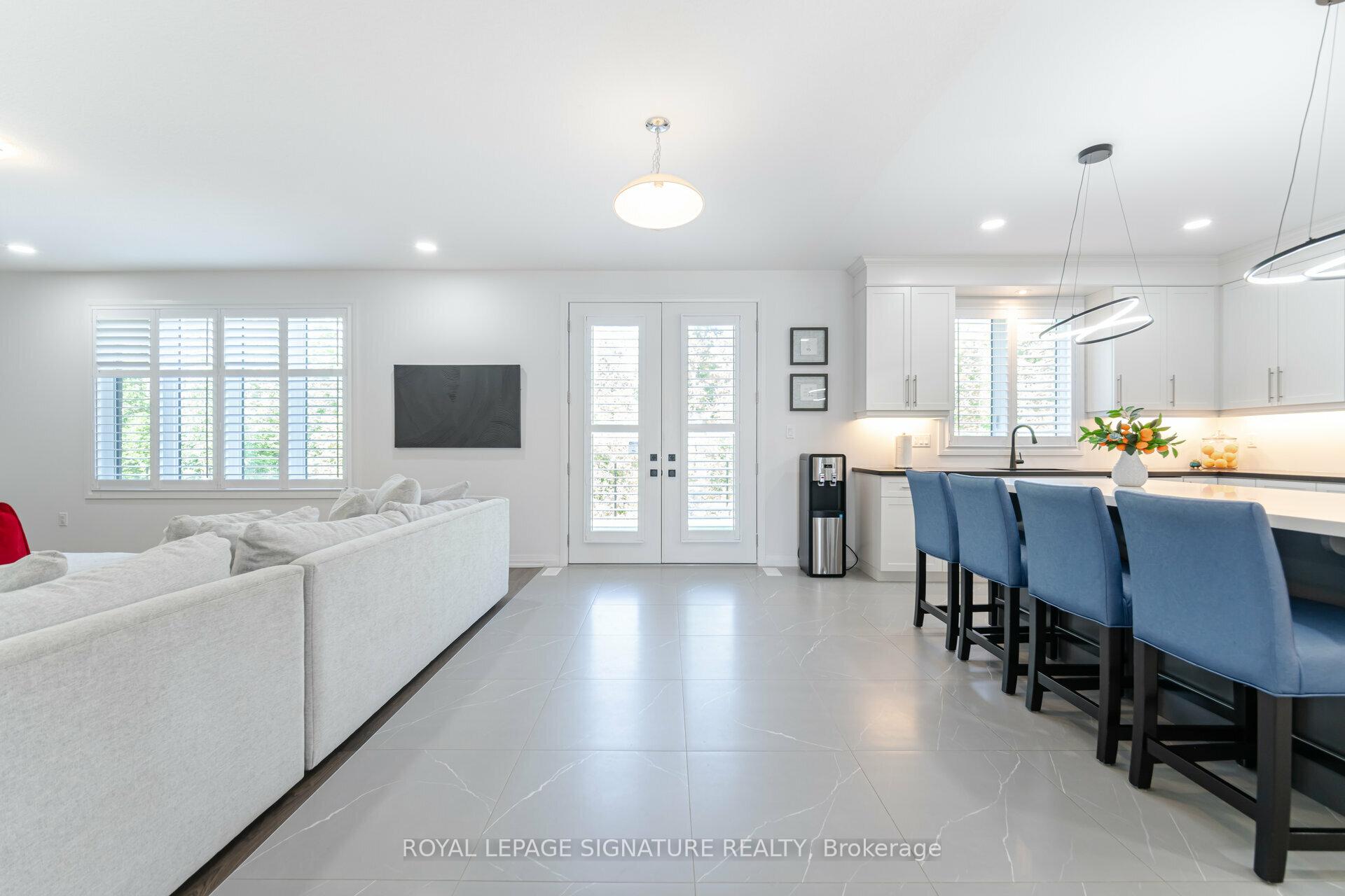Photo 15 of 127 Court Drive, Brant, Paris — HOMEH