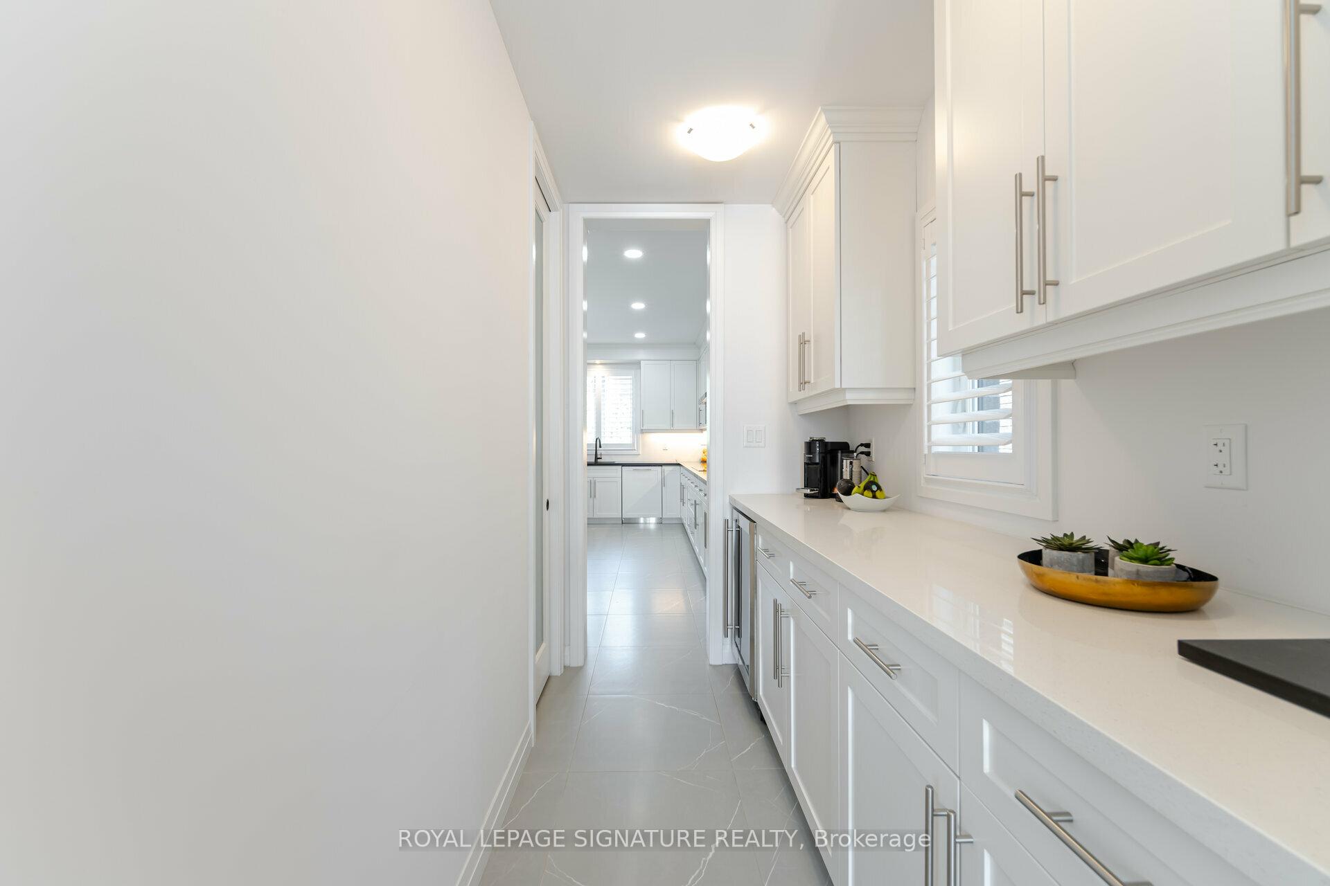 Photo 23 of 127 Court Drive, Brant, Paris — HOMEH
