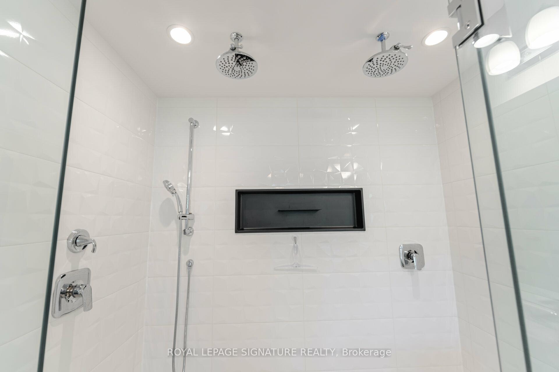 Photo 35 of 127 Court Drive, Brant, Paris — HOMEH