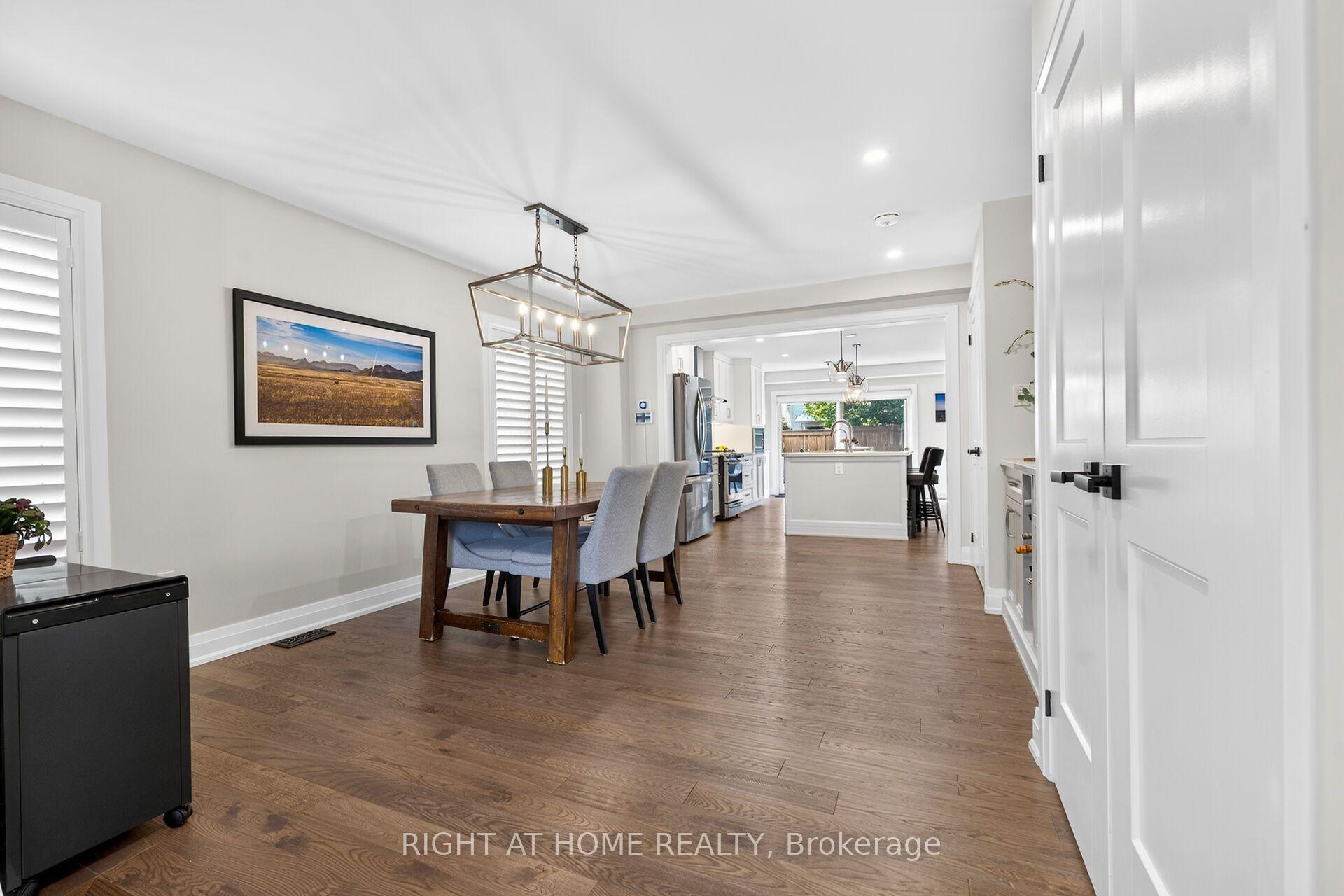 Photo 4 of 12 Fiddlehead Crescent, Hamilton, Waterdown — HOMEH
