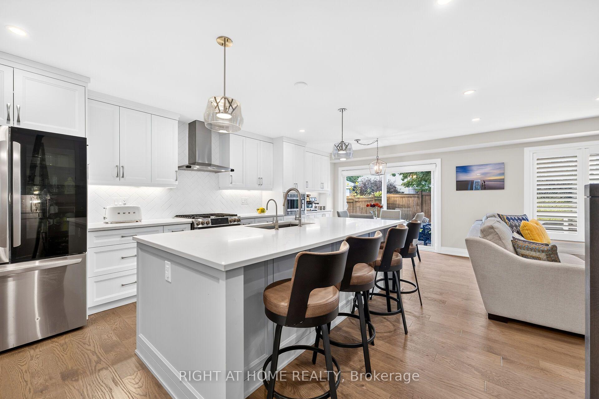 Photo 6 of 12 Fiddlehead Crescent, Hamilton, Waterdown — HOMEH