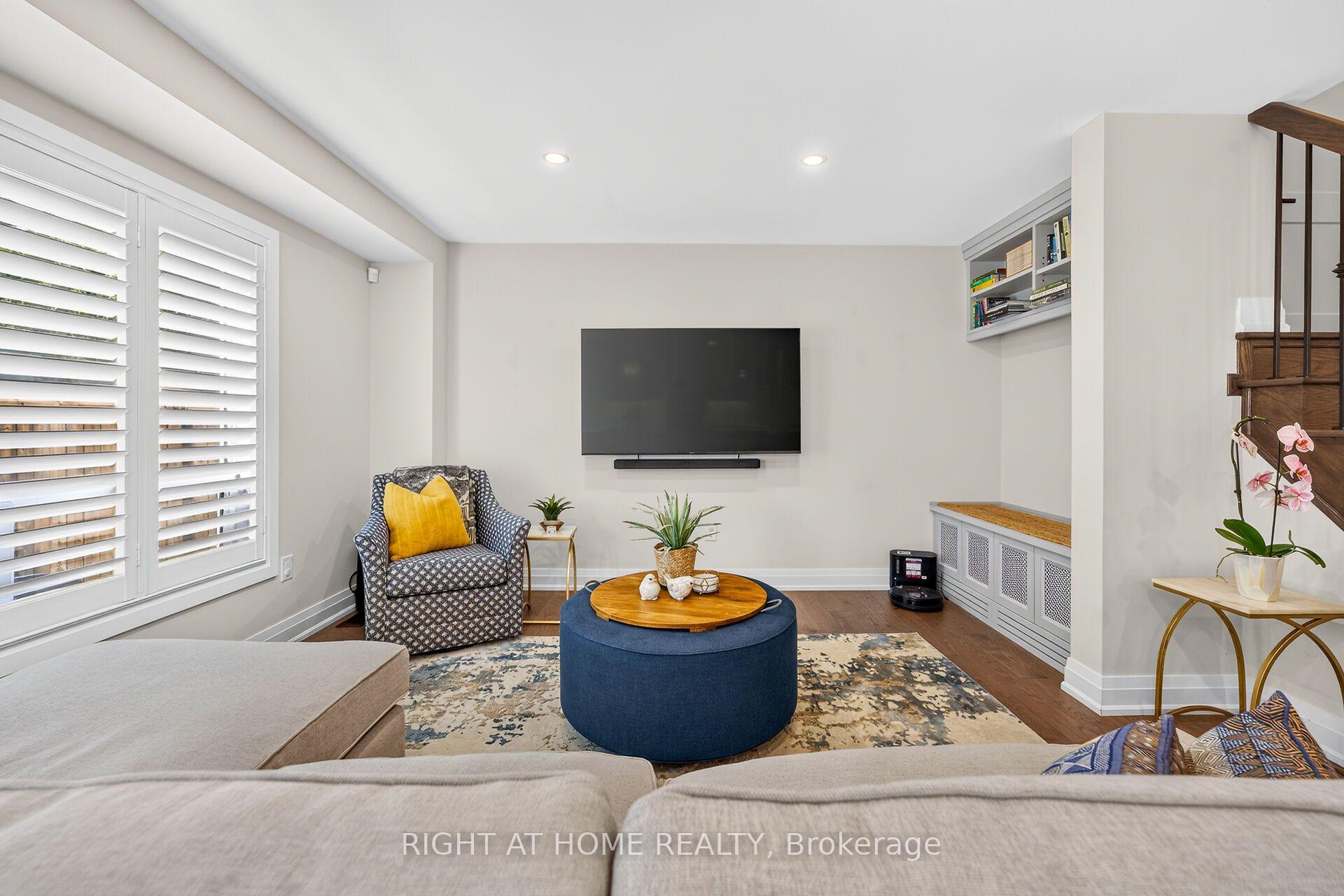 Photo 14 of 12 Fiddlehead Crescent, Hamilton, Waterdown — HOMEH