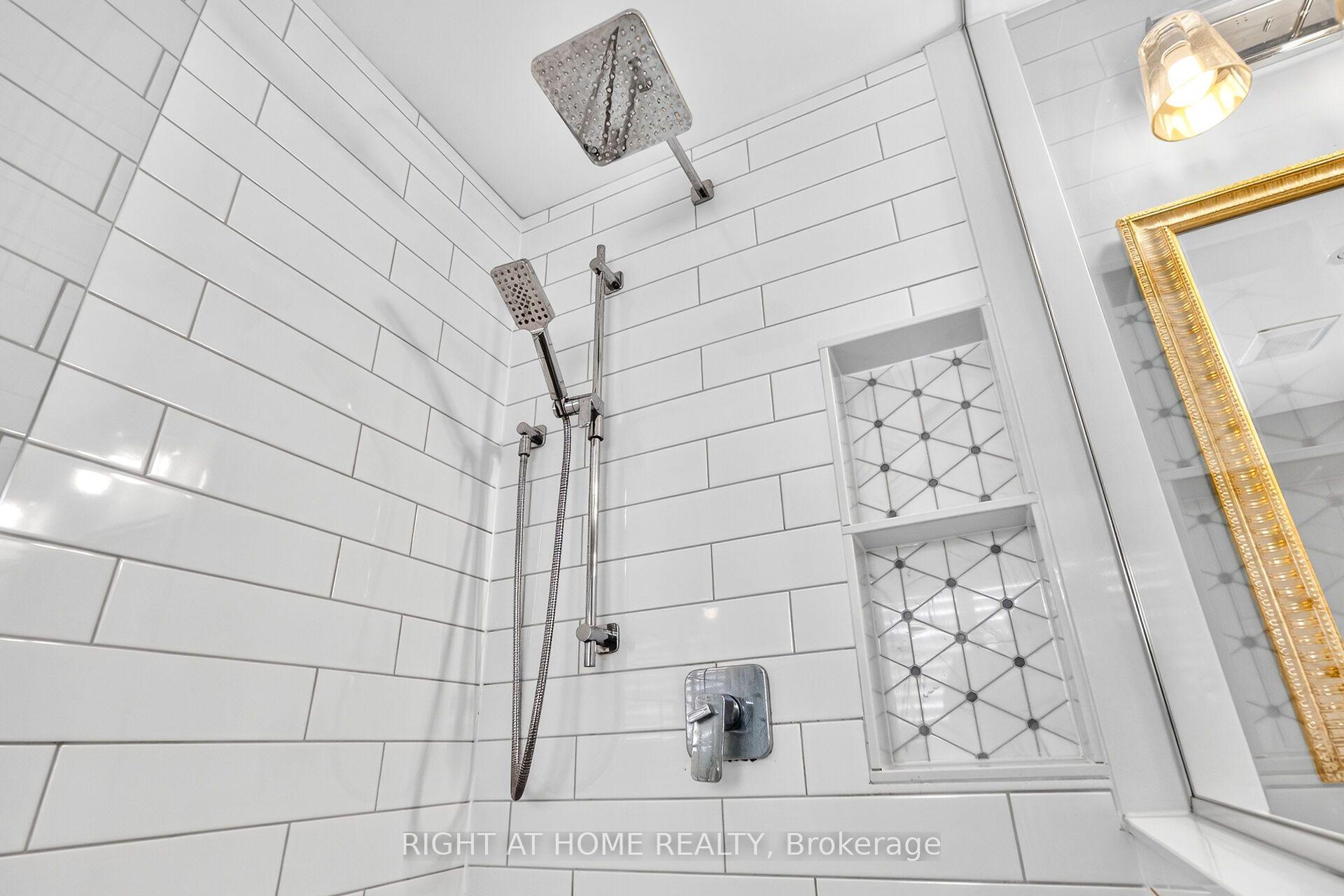Photo 20 of 12 Fiddlehead Crescent, Hamilton, Waterdown — HOMEH