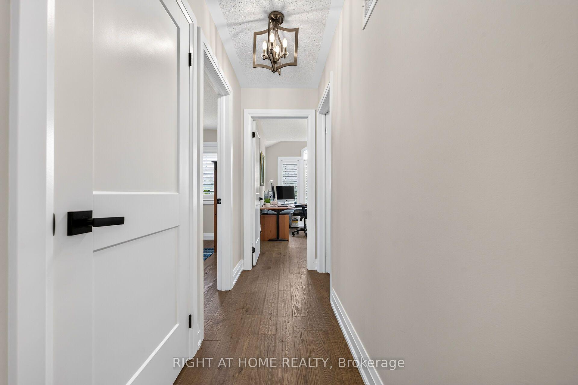 Photo 25 of 12 Fiddlehead Crescent, Hamilton, Waterdown — HOMEH