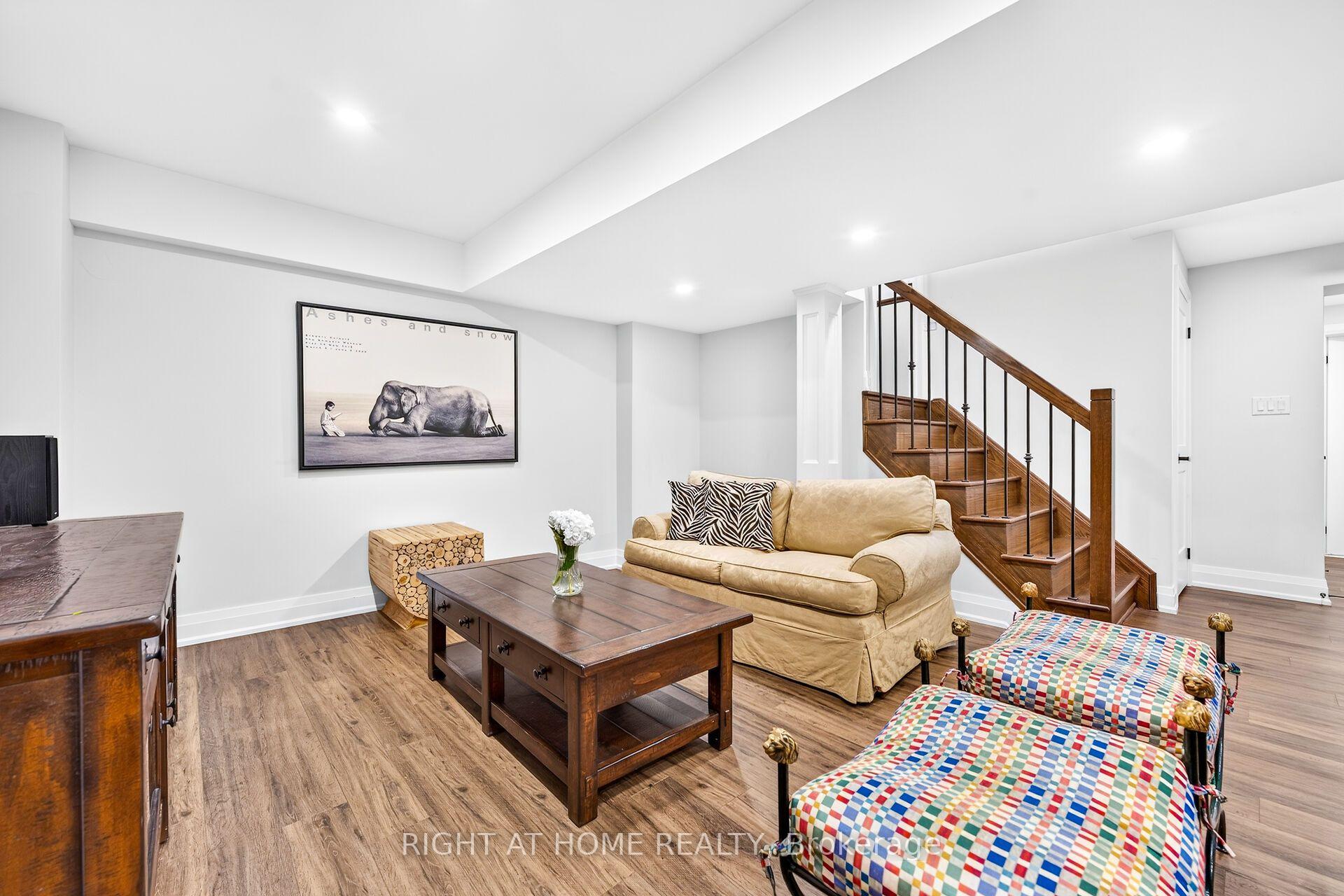 Photo 35 of 12 Fiddlehead Crescent, Hamilton, Waterdown — HOMEH