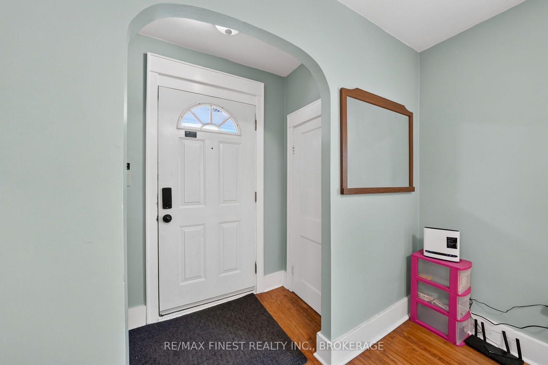 Photo 3 of 258 Raglan Road, Kingston, East of Sir John A. Blvd — HOMEH