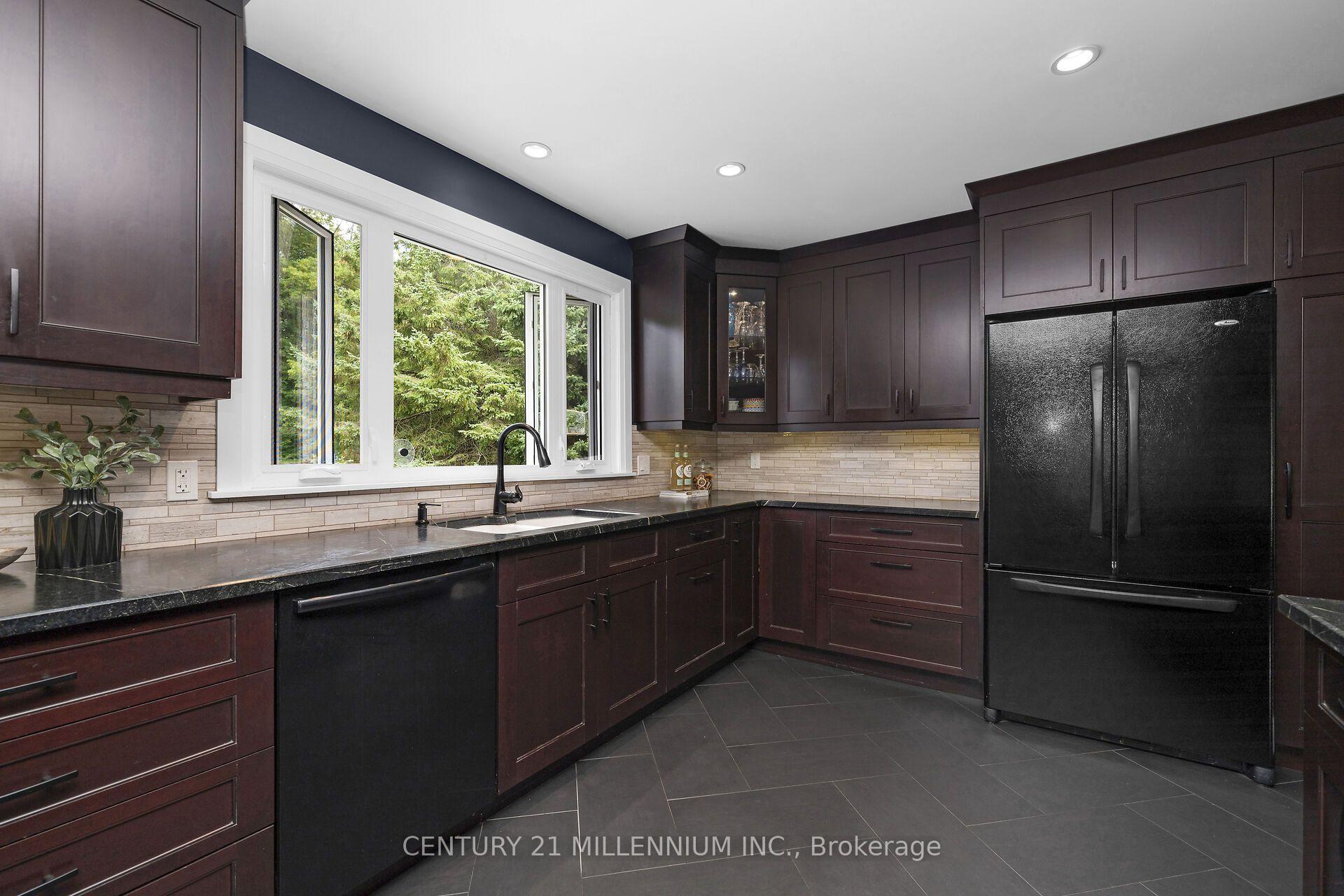 Photo 14 of 17 Erin Heights Drive, Erin — HOMEH