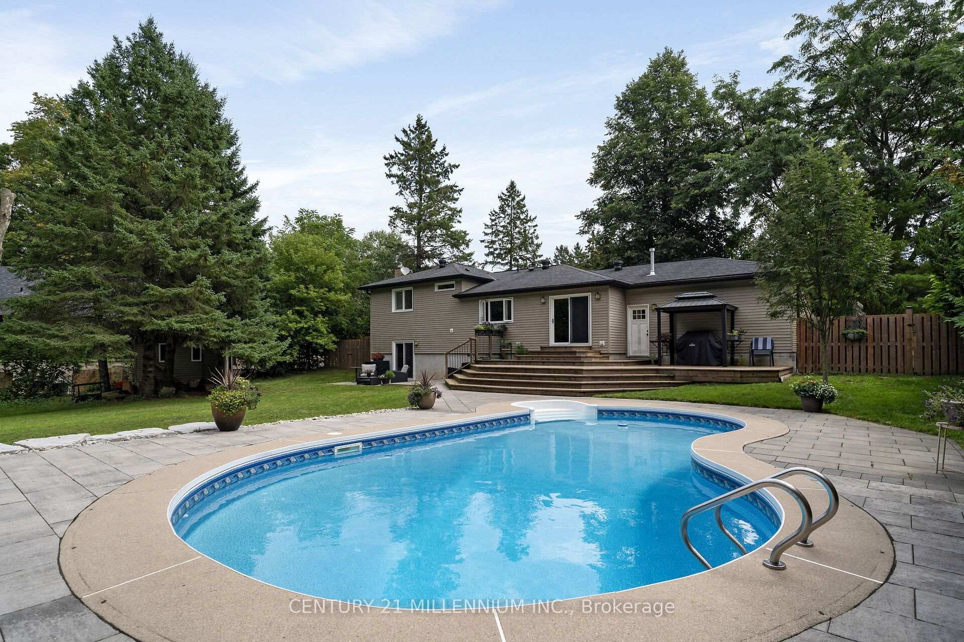Photo 36 of 17 Erin Heights Drive, Erin — HOMEH