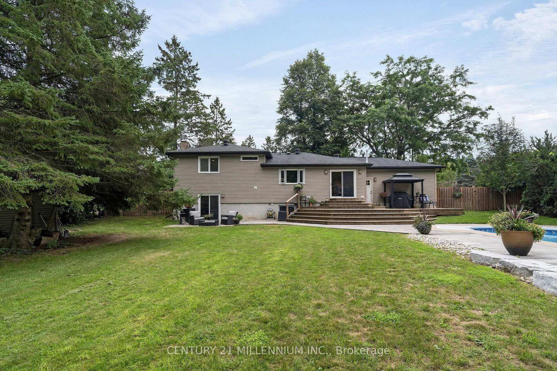 Photo 41 of 17 Erin Heights Drive, Erin — HOMEH