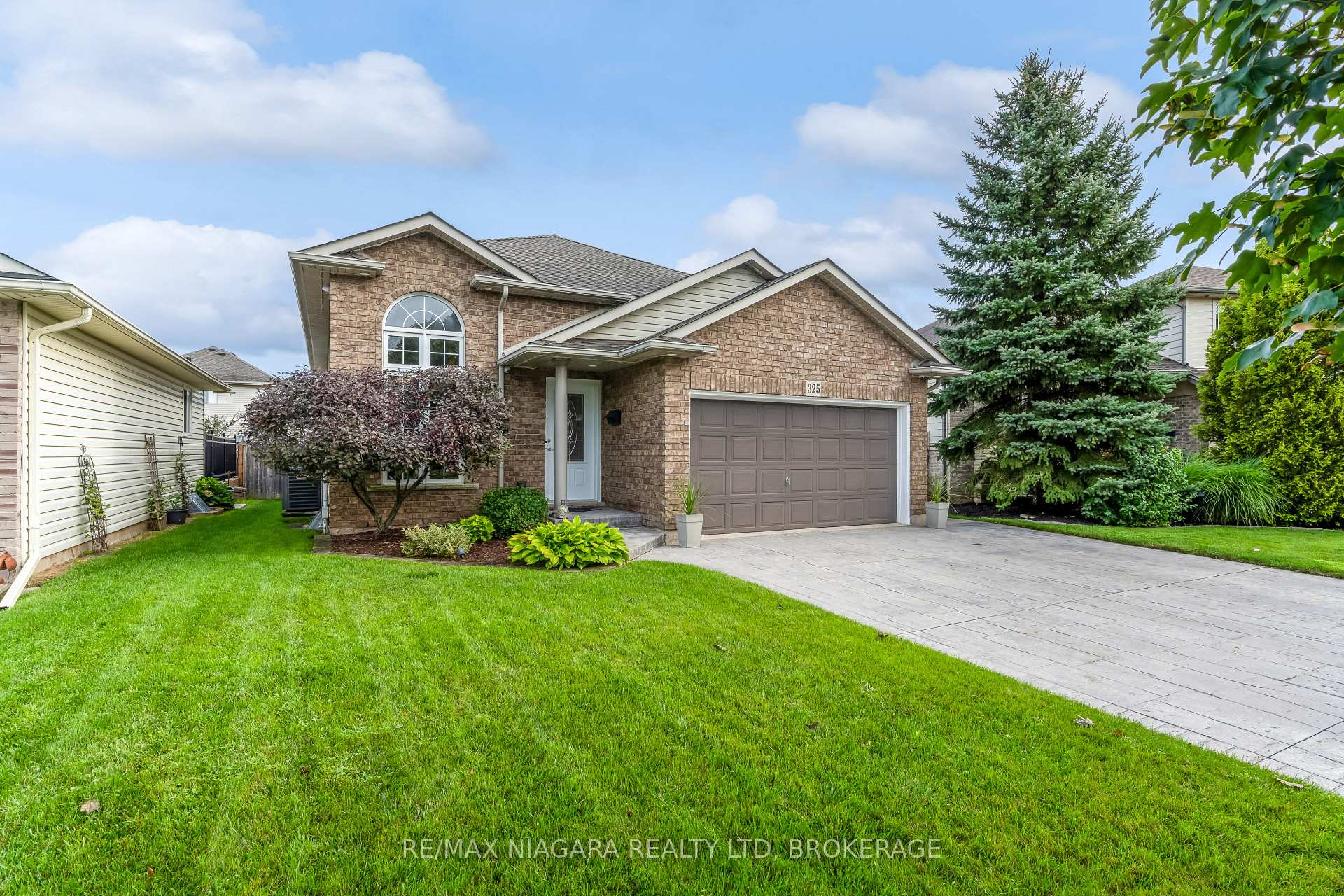Photo 1 of 325 Lea Crescent, Welland, West Welland — HOMEH