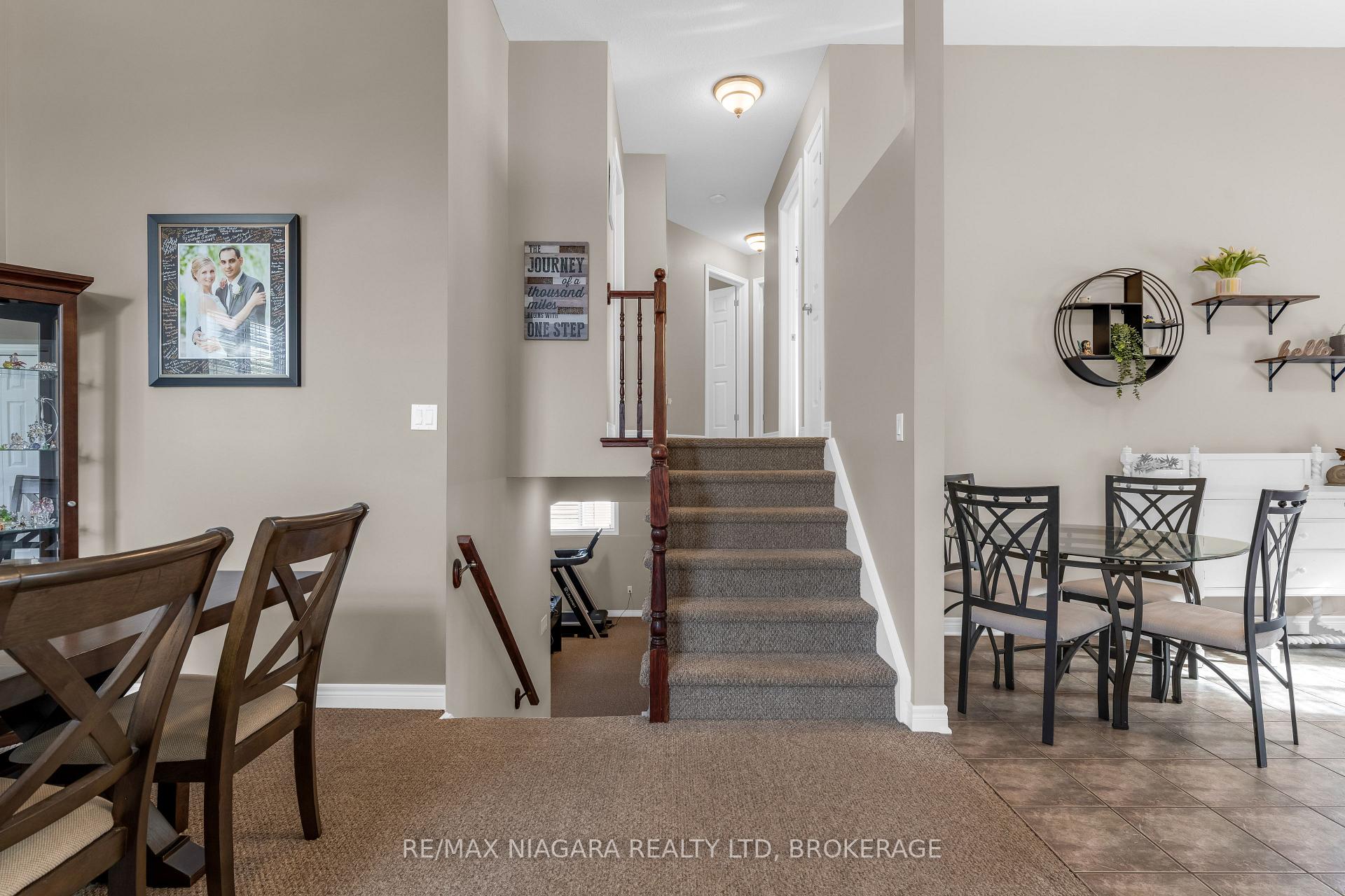 Photo 7 of 325 Lea Crescent, Welland, West Welland — HOMEH