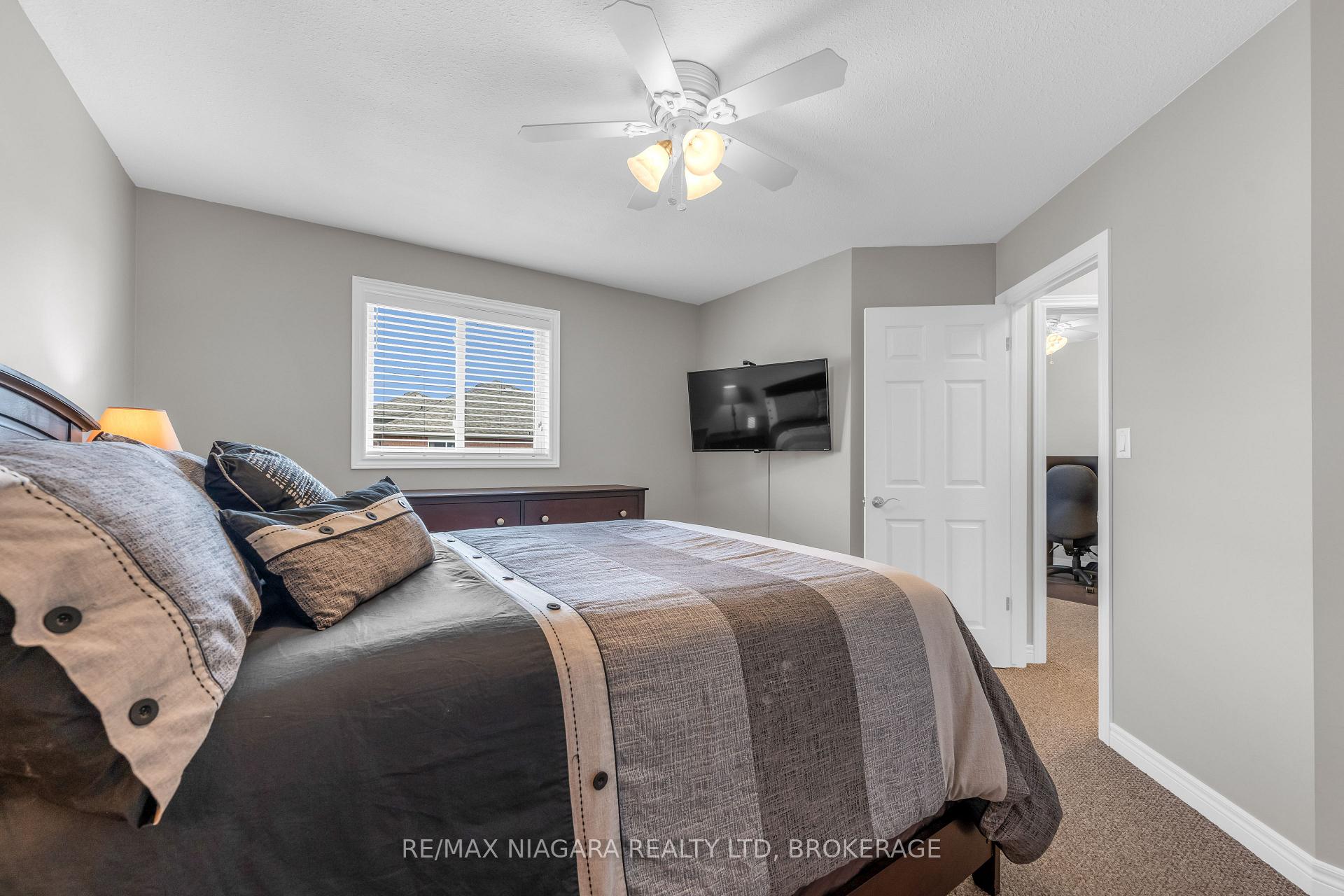 Photo 14 of 325 Lea Crescent, Welland, West Welland — HOMEH
