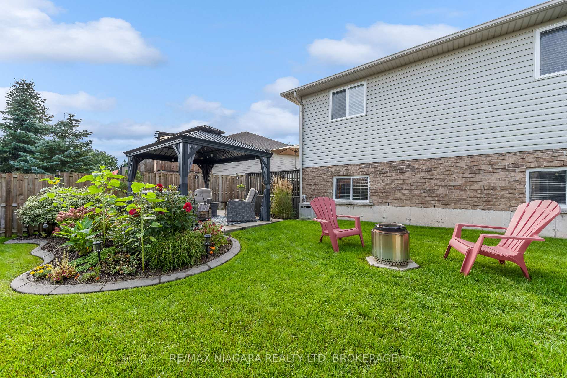Photo 31 of 325 Lea Crescent, Welland, West Welland — HOMEH