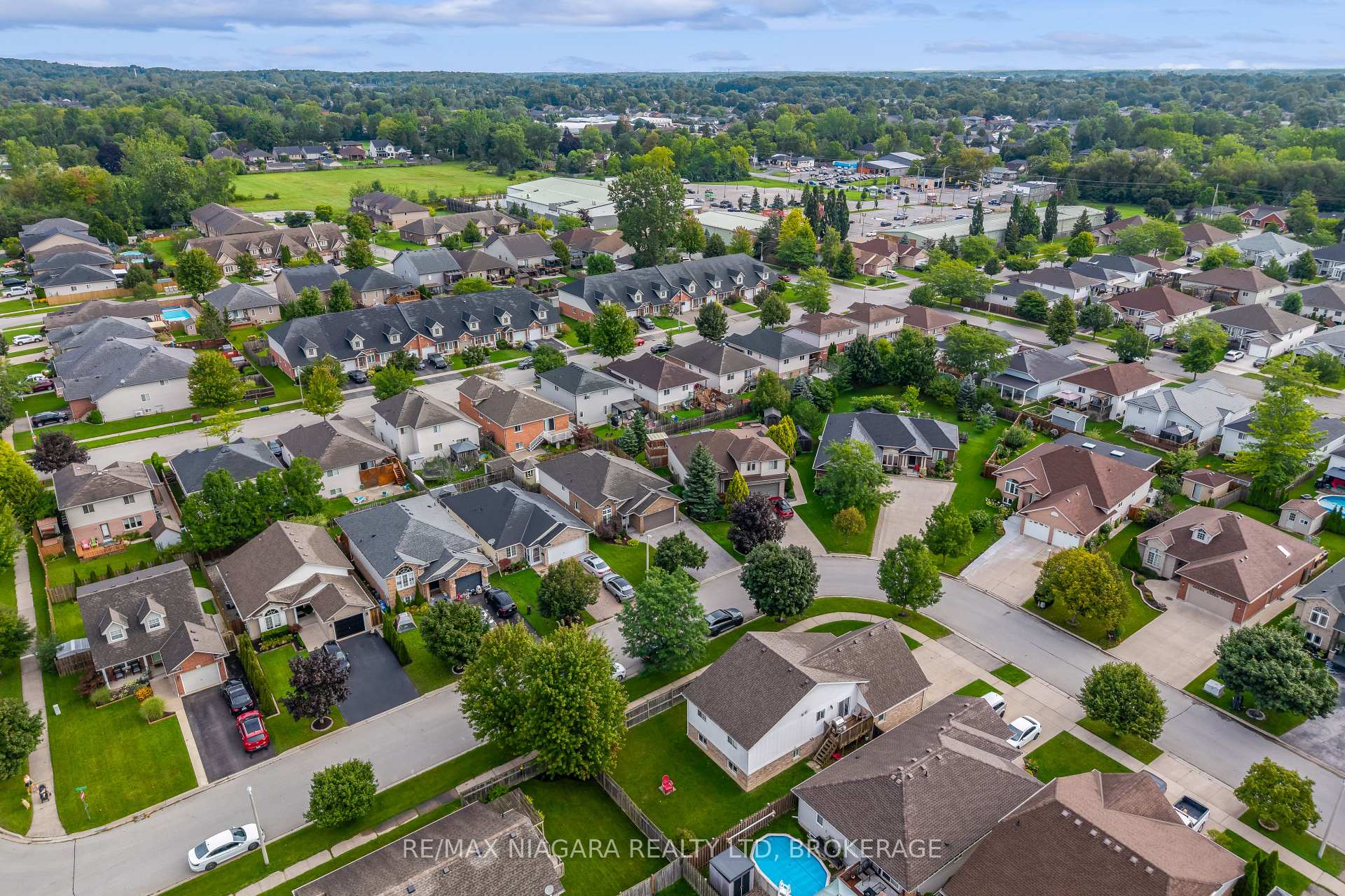 Photo 43 of 325 Lea Crescent, Welland, West Welland — HOMEH