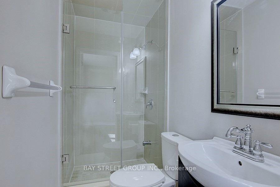 Photo 19 of 23 Eagle Peak Drive, Richmond Hill, Westbrook — HOMEH